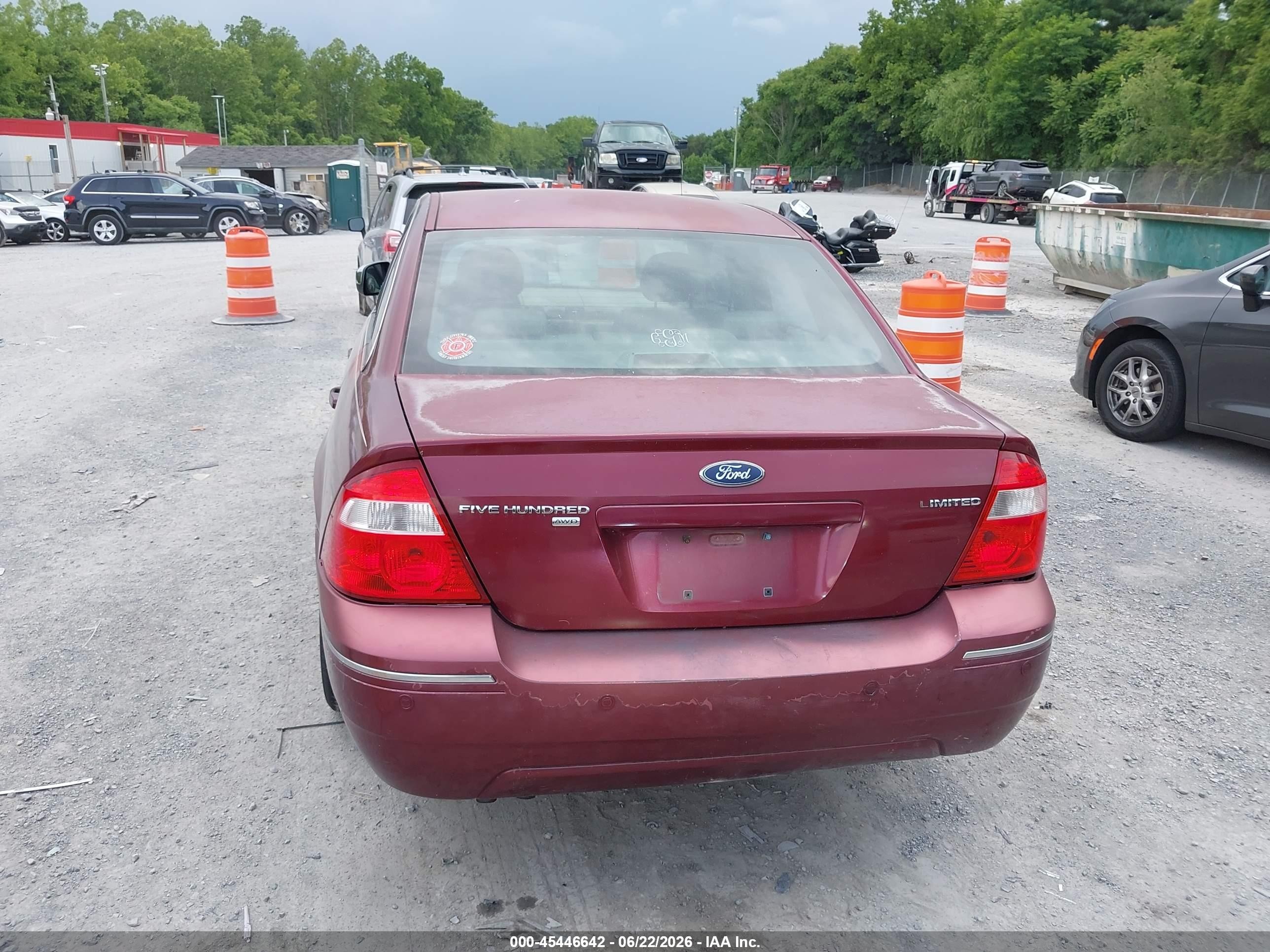 2005 Ford Five Hundred Limited Бордовый vin: 1FAHP28145G182717