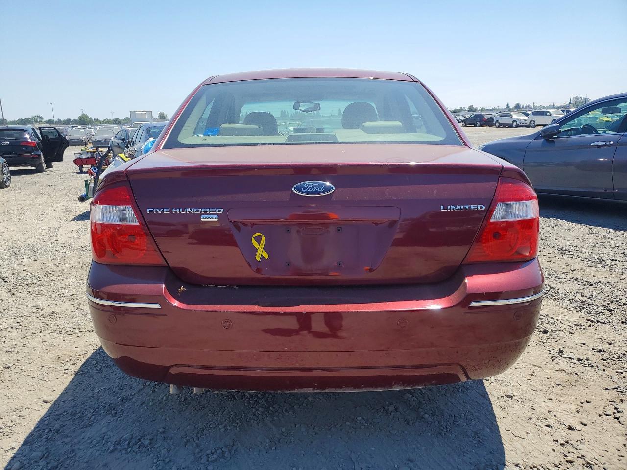 2005 Ford Five Hundred Limited Burgundy vin: 1FAHP281X5G105754