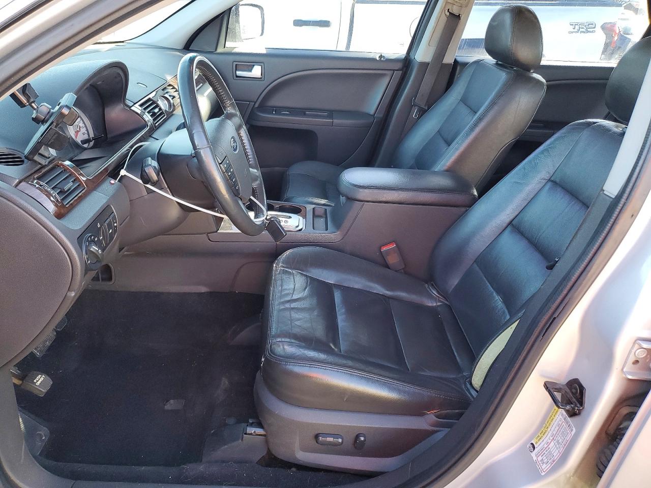 2005 Ford Five Hundred Limited Silver vin: 1FAHP281X5G194709