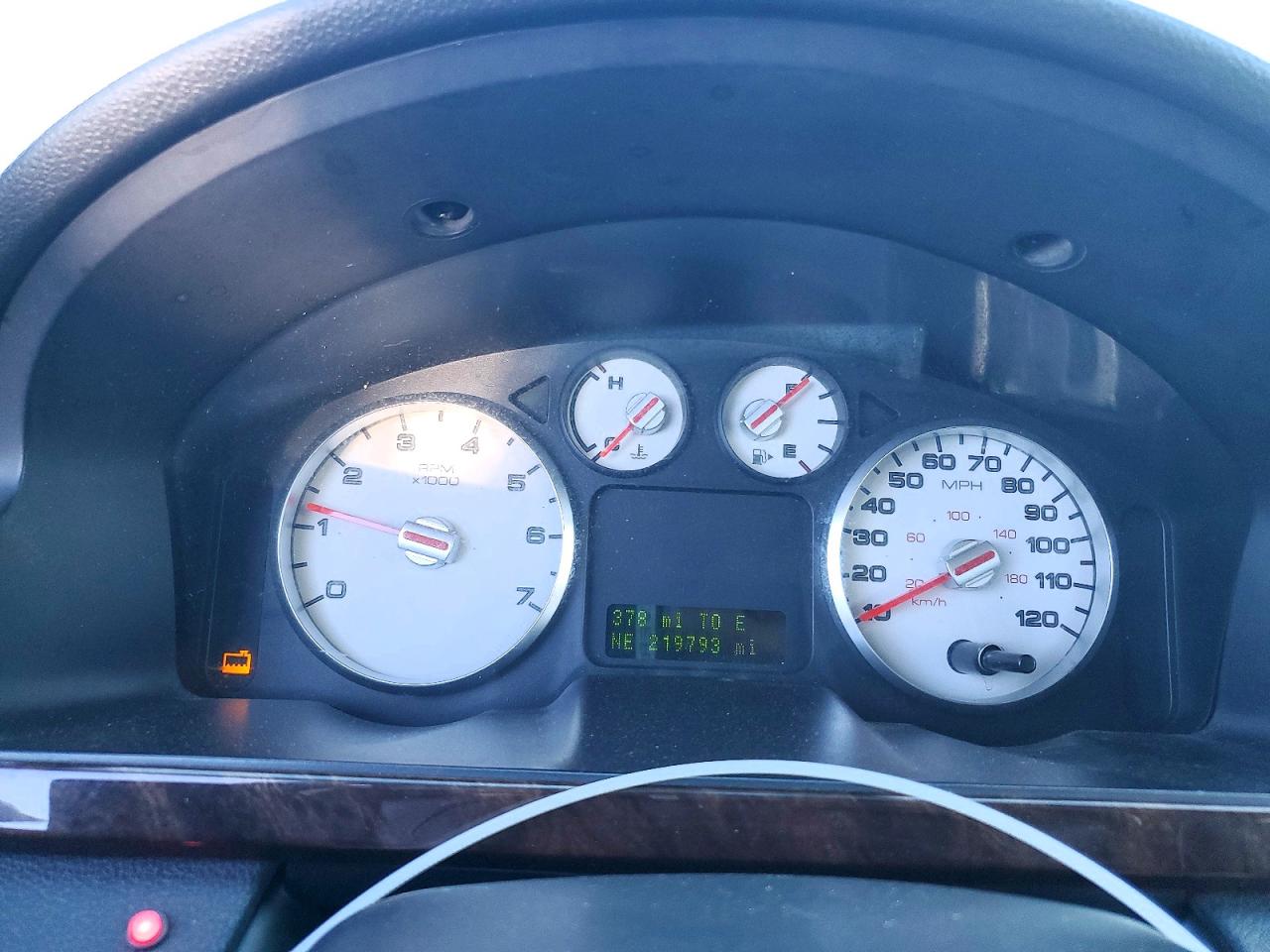 2005 Ford Five Hundred Limited Silver vin: 1FAHP281X5G194709