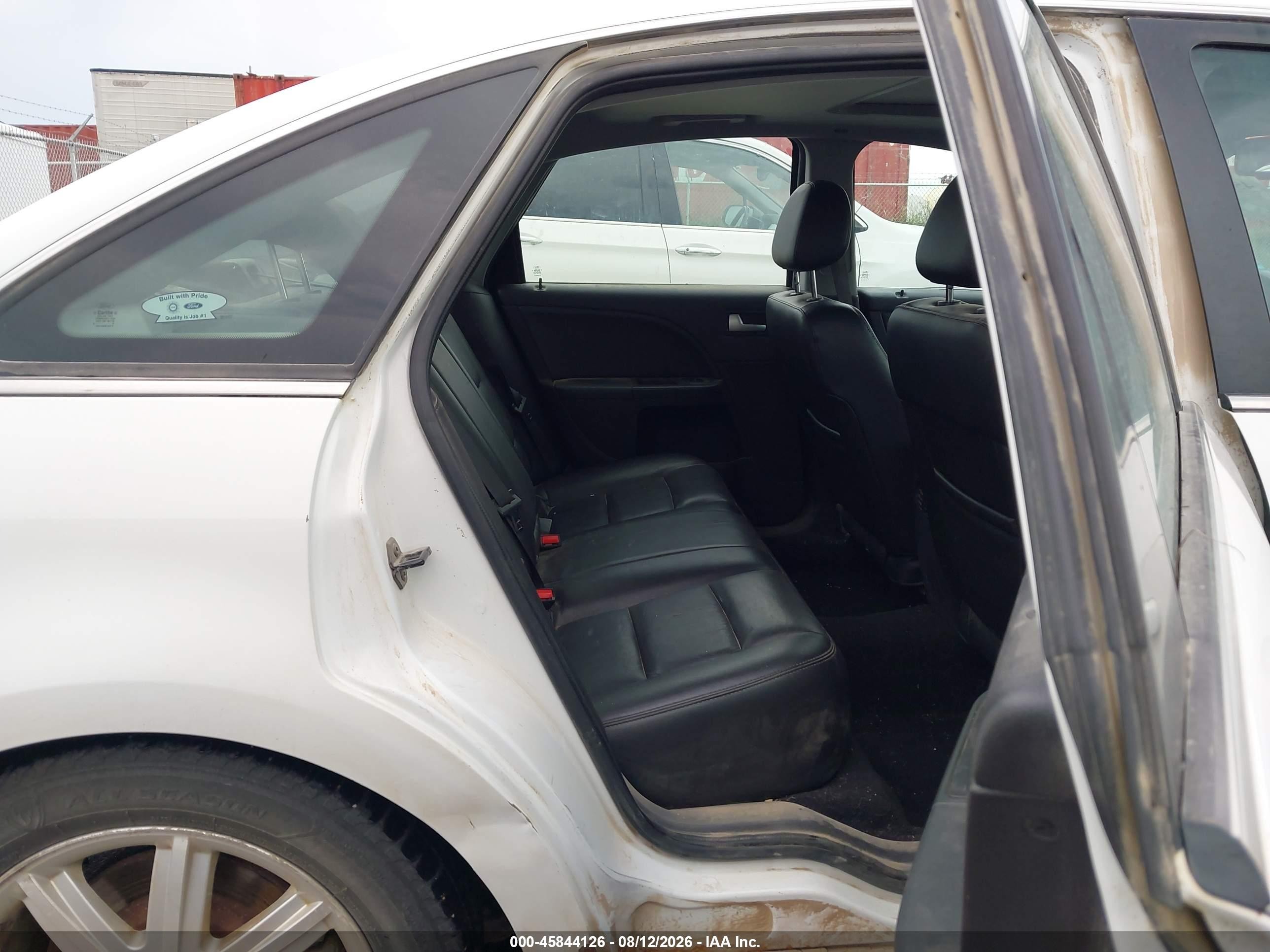 2006 Ford Five Hundred Limited Белый vin: 1FAHP281X6G100636
