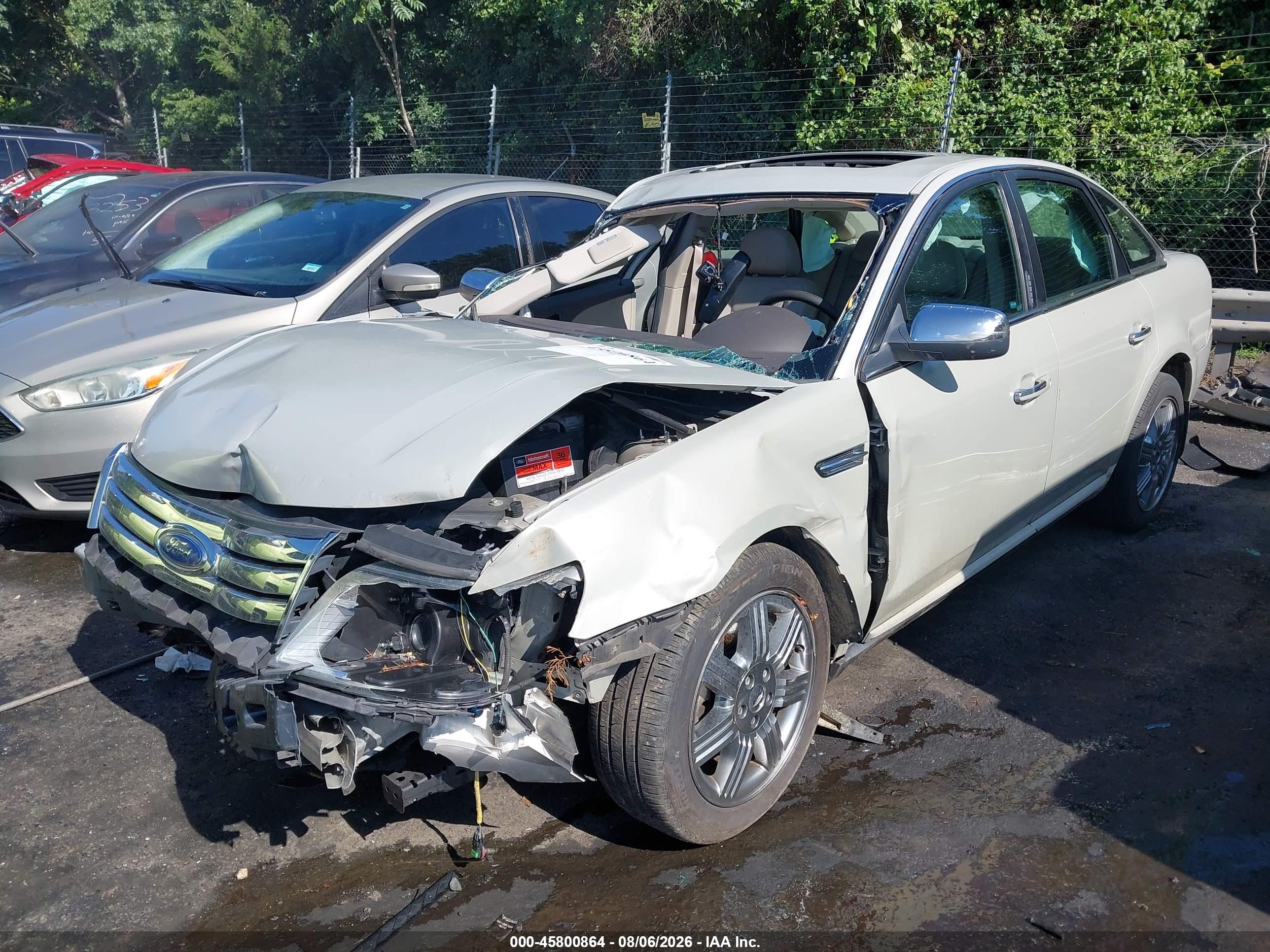 2008 Ford Taurus Limited Cream vin: 1FAHP28W28G135394