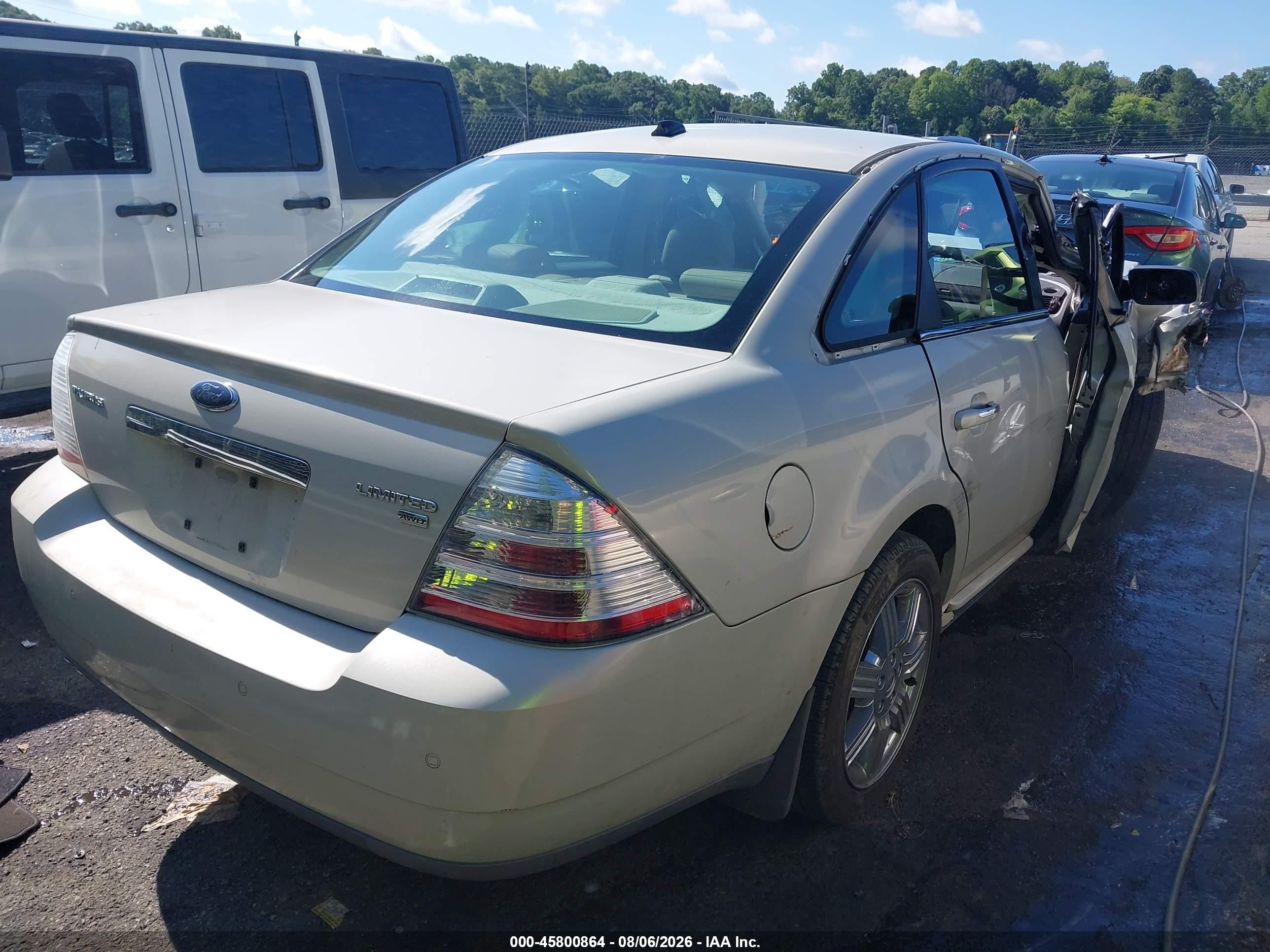 2008 Ford Taurus Limited Cream vin: 1FAHP28W28G135394