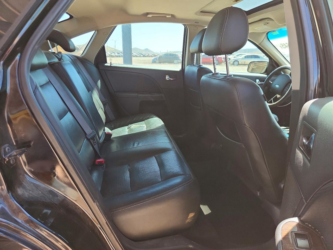 2008 Ford Taurus Limited Black vin: 1FAHP28W38G122007