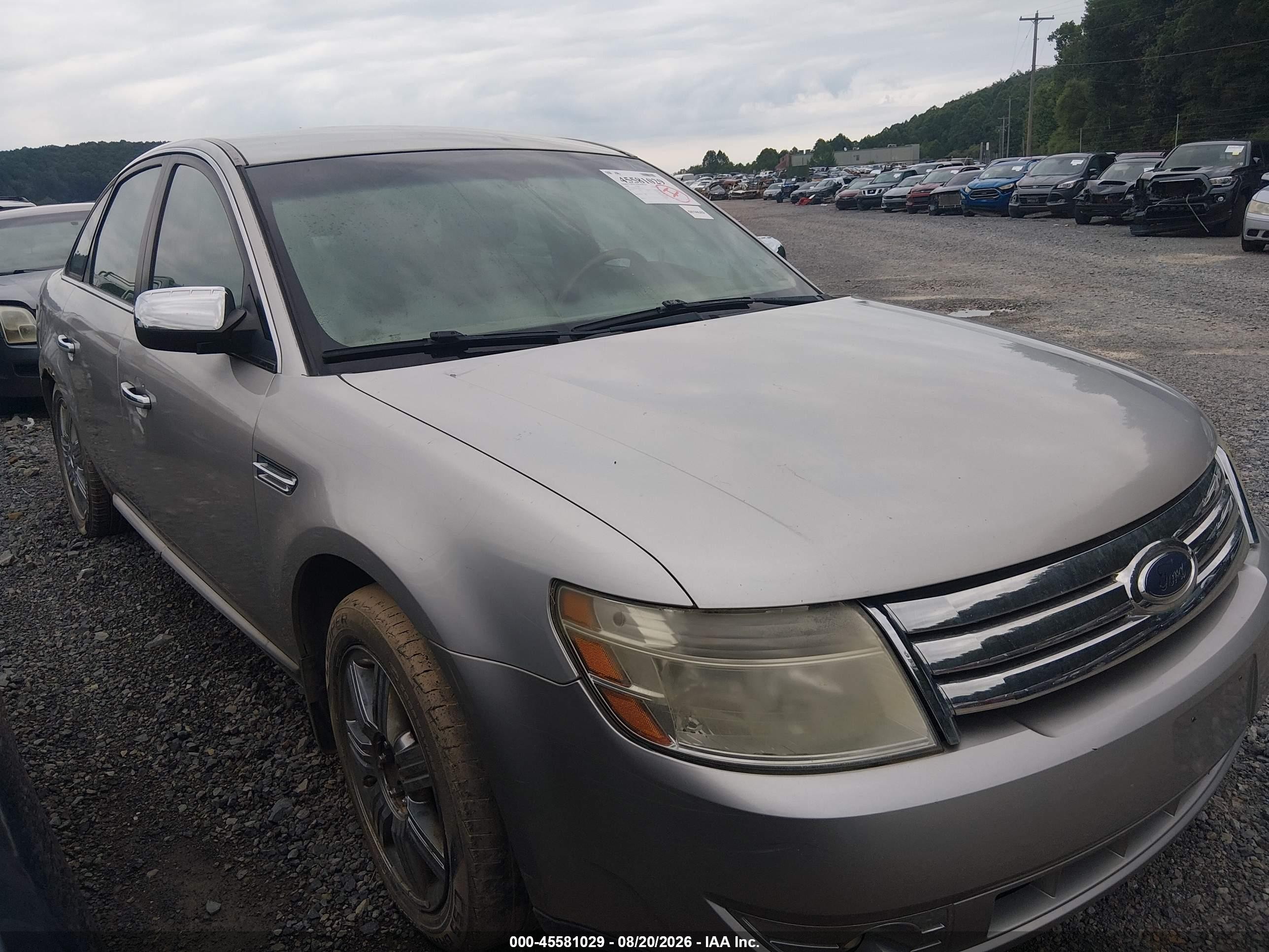 2008 Ford Taurus Limited Серебряный vin: 1FAHP28W48G111775