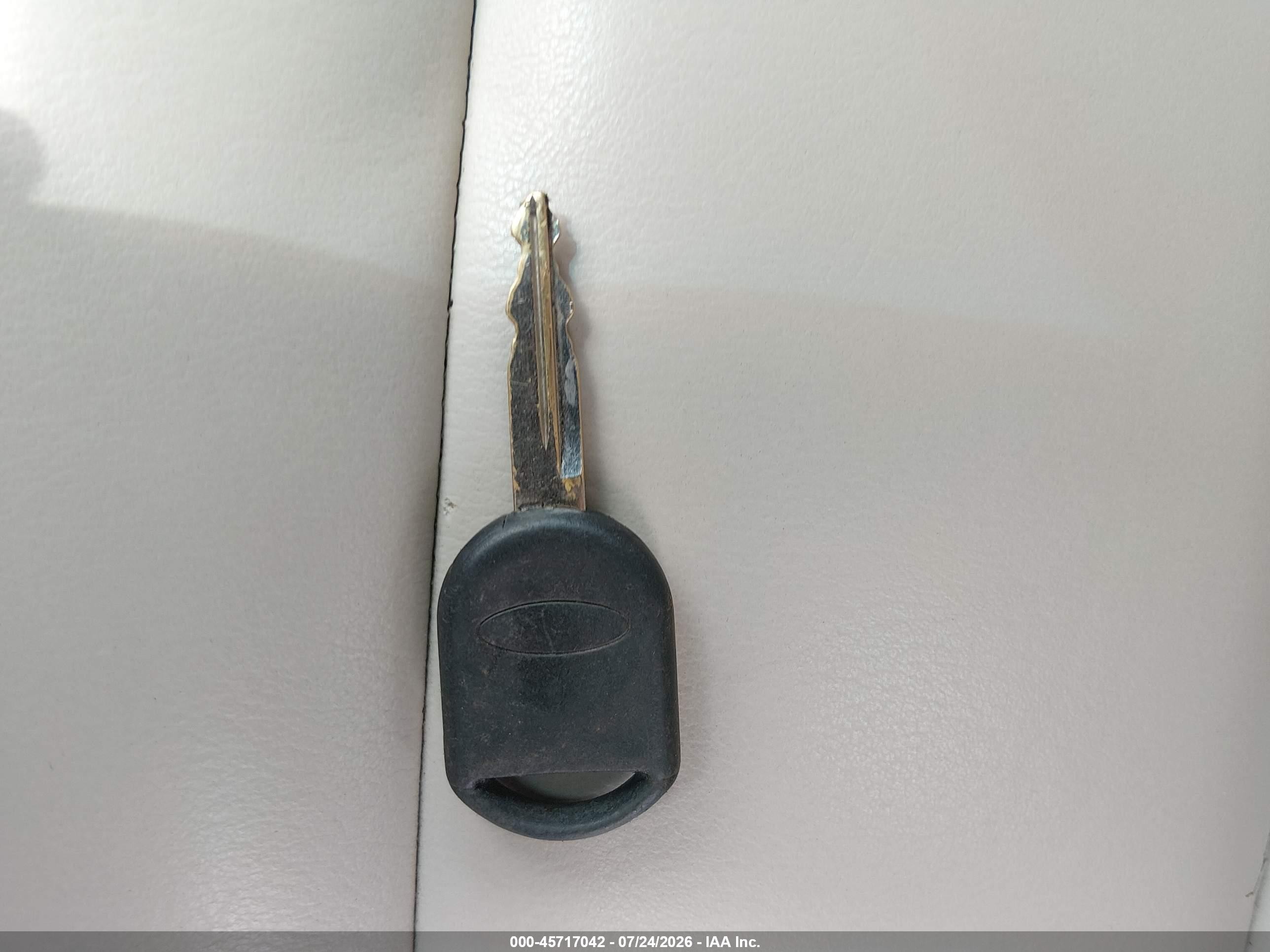 2008 Ford Taurus Limited Серебряный vin: 1FAHP28W78G164468