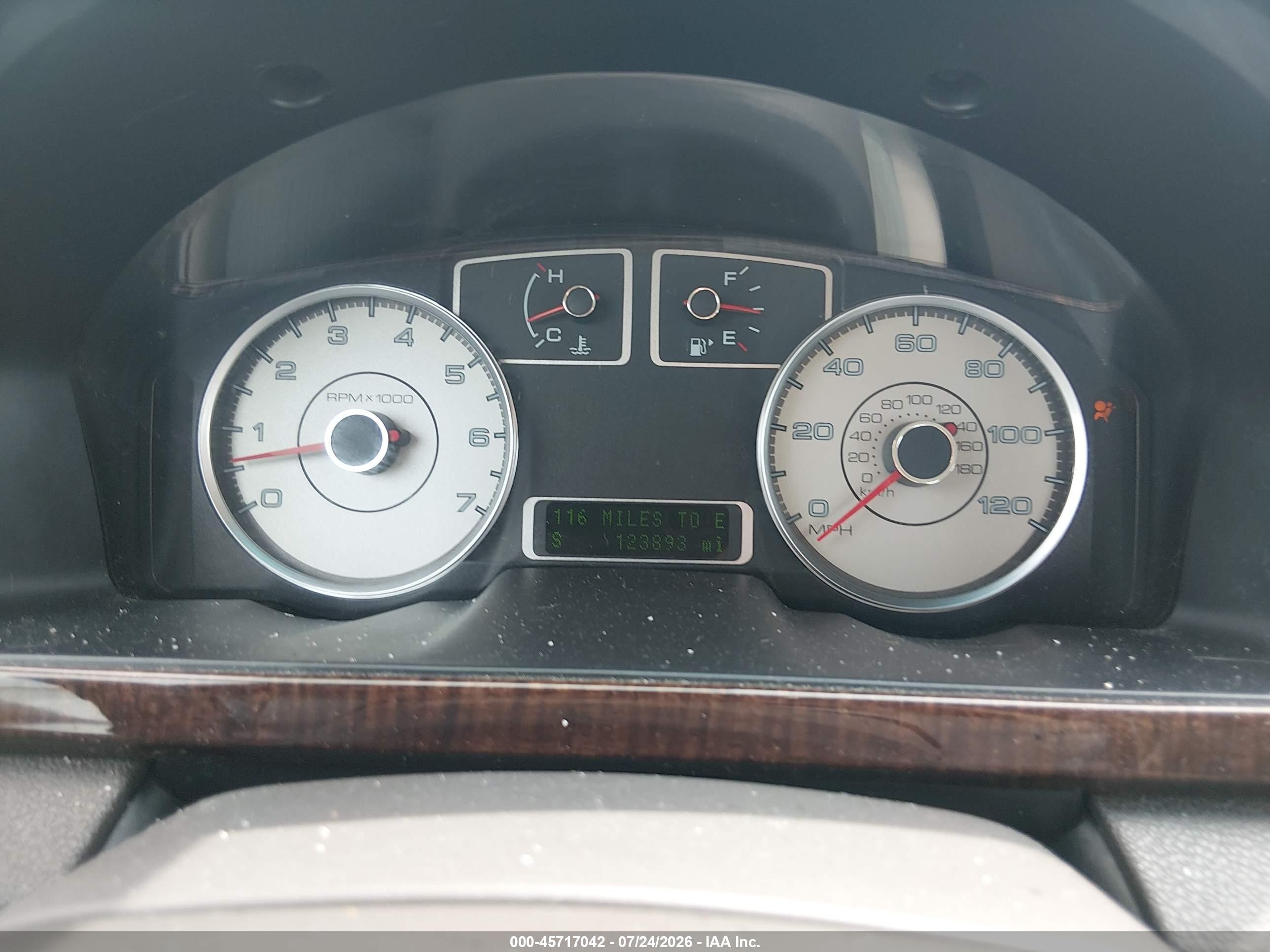 2008 Ford Taurus Limited Серебряный vin: 1FAHP28W78G164468
