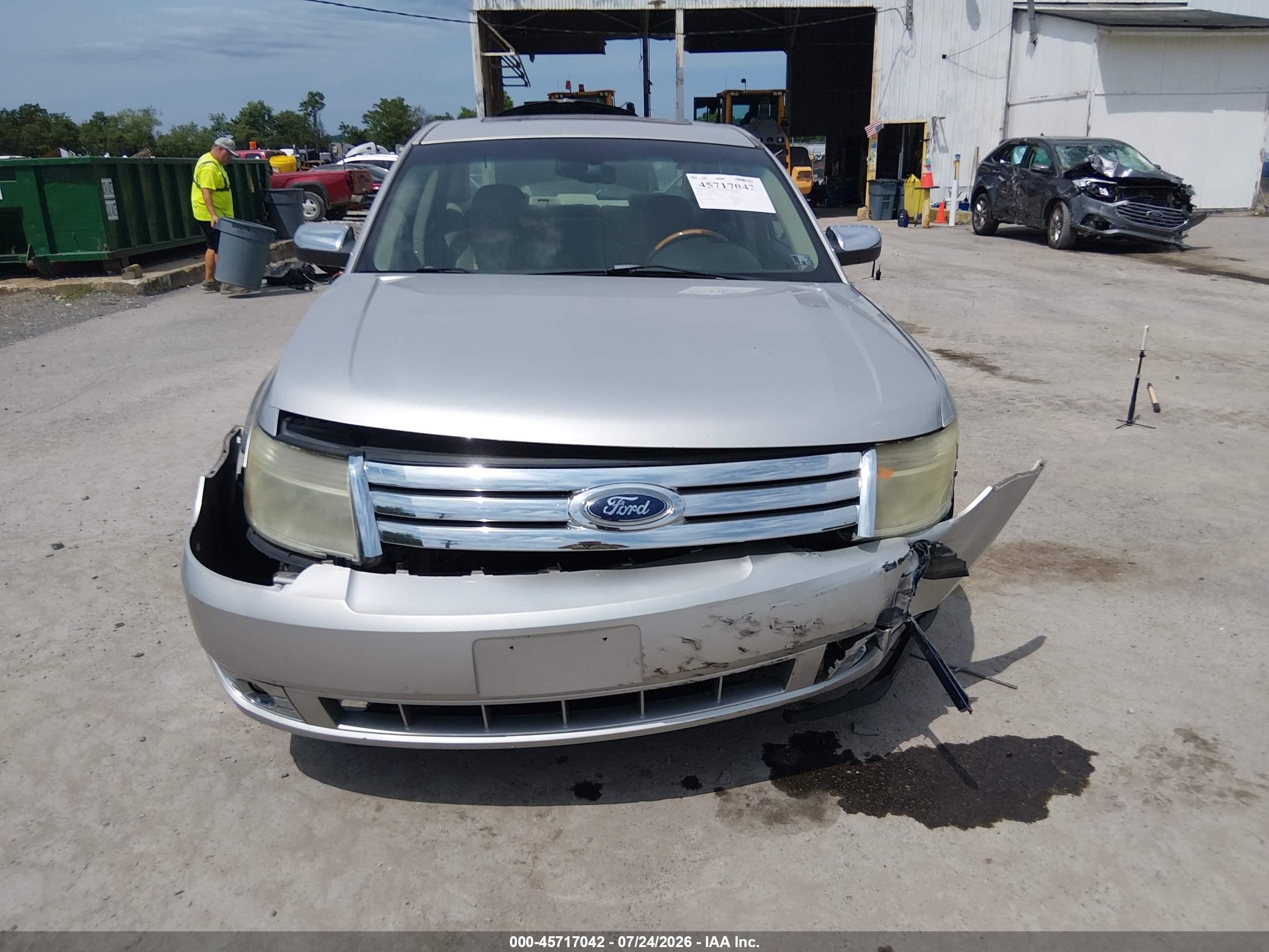 2008 Ford Taurus Limited Серебряный vin: 1FAHP28W78G164468