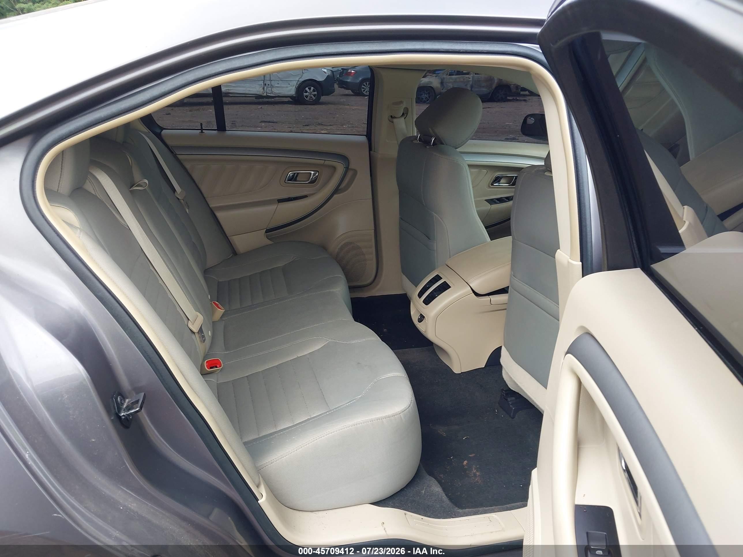 2013 Ford Taurus Se Серый vin: 1FAHP2D80DG215374