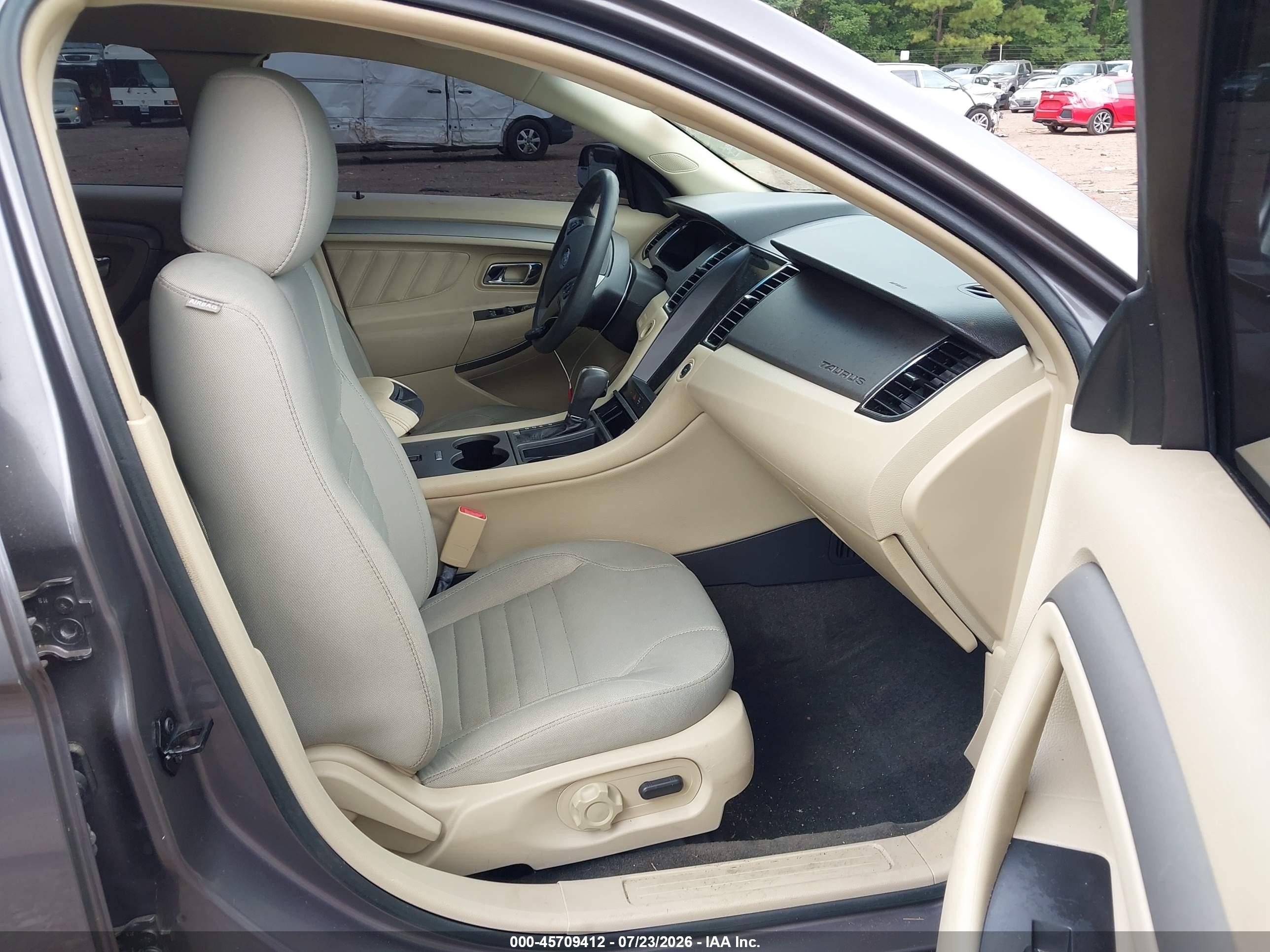 2013 Ford Taurus Se Серый vin: 1FAHP2D80DG215374