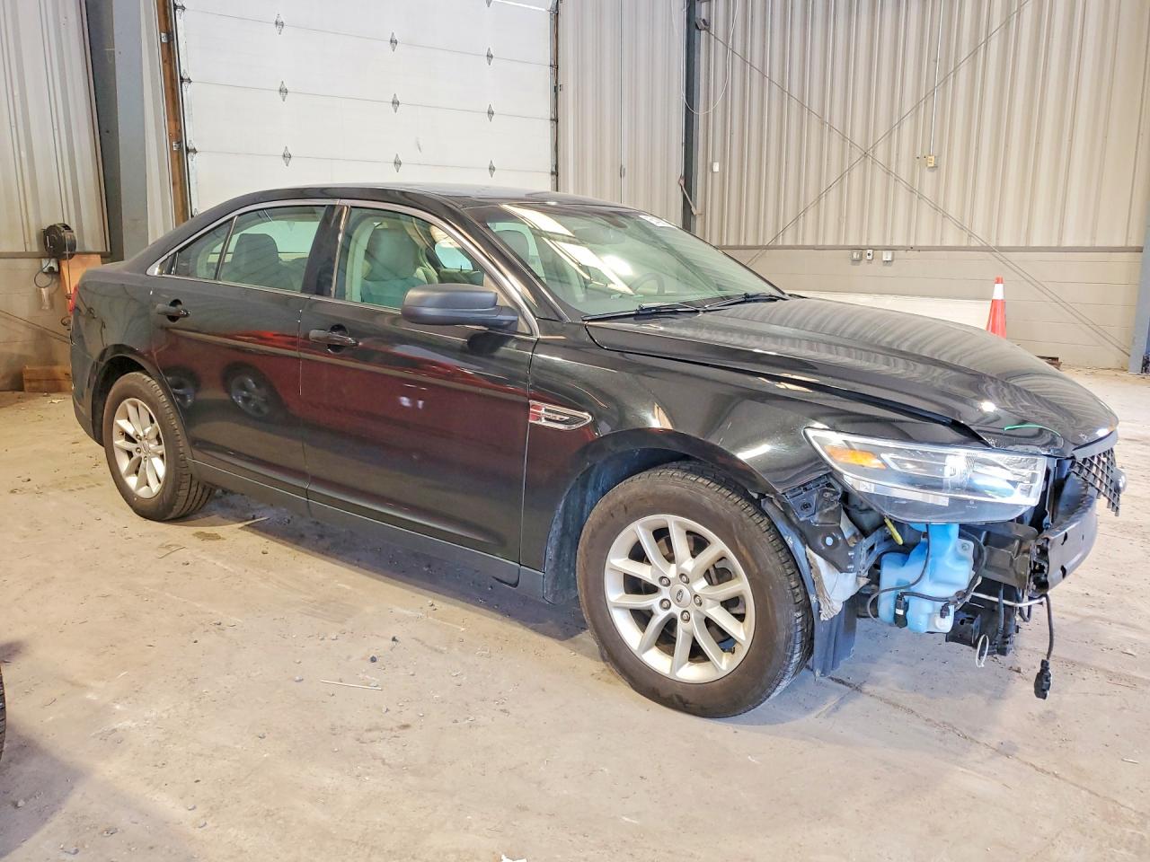 2014 Ford Taurus Se Черный vin: 1FAHP2D80EG110271
