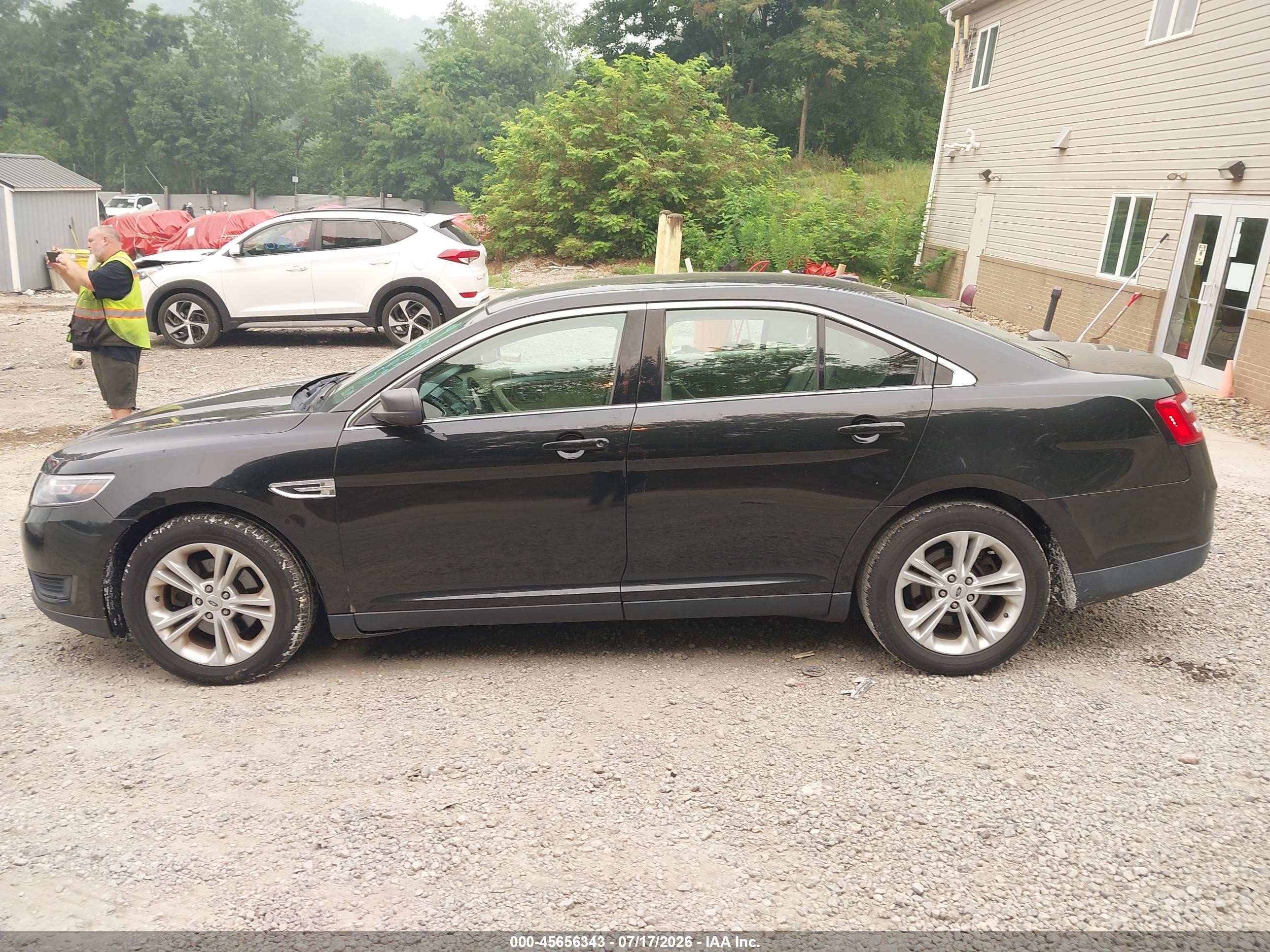 2015 Ford Taurus Se Black vin: 1FAHP2D80FG154661