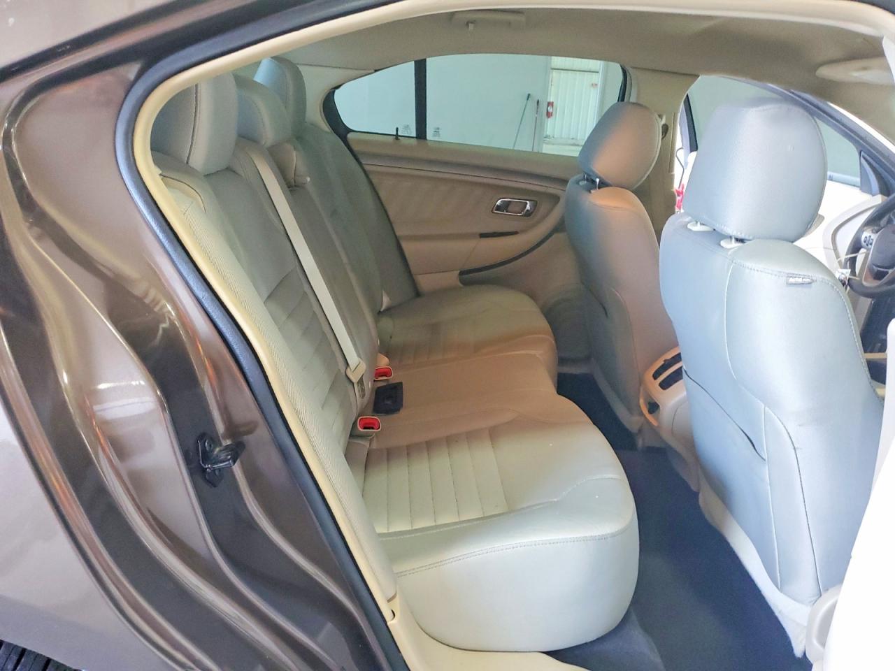 2015 Ford Taurus Se Brown vin: 1FAHP2D80FG195632