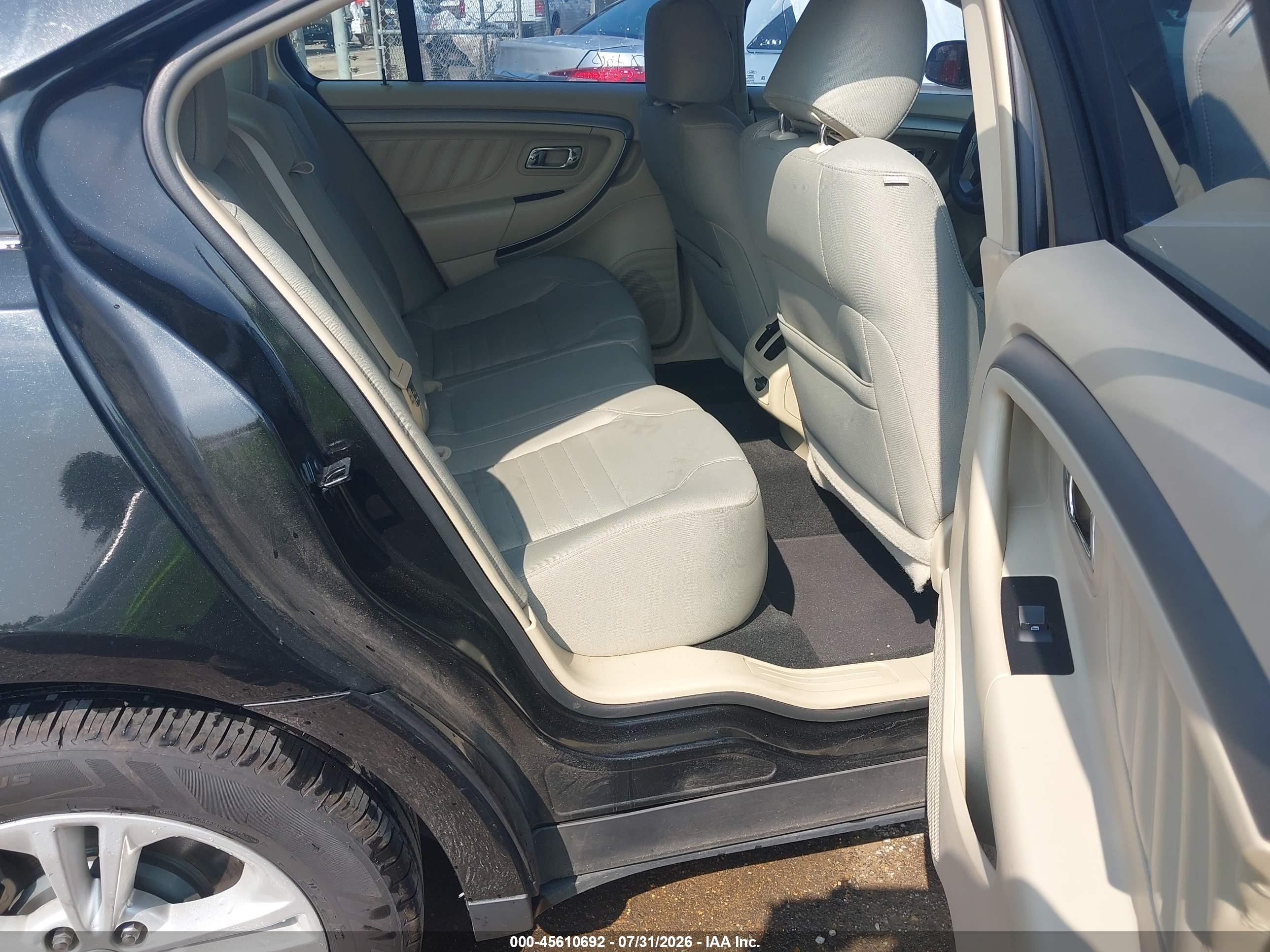 2015 Ford Taurus Se Black vin: 1FAHP2D80FG209447