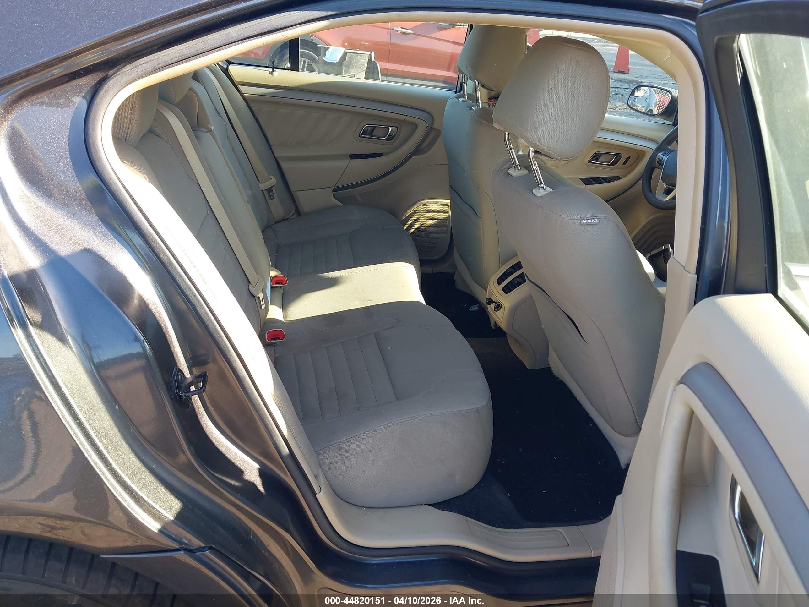 2016 Ford Taurus Se Серый vin: 1FAHP2D80GG134475