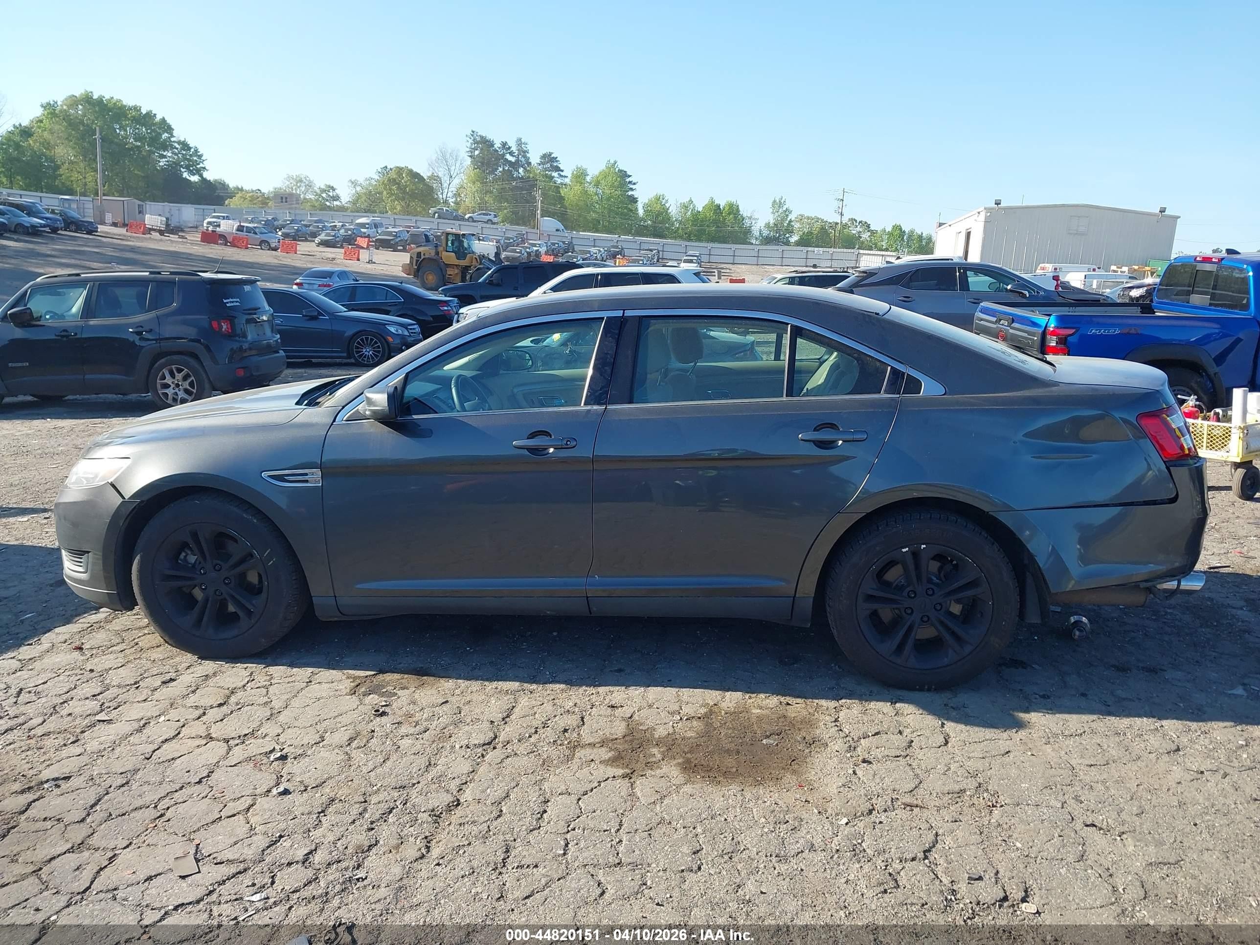 2016 Ford Taurus Se Серый vin: 1FAHP2D80GG134475