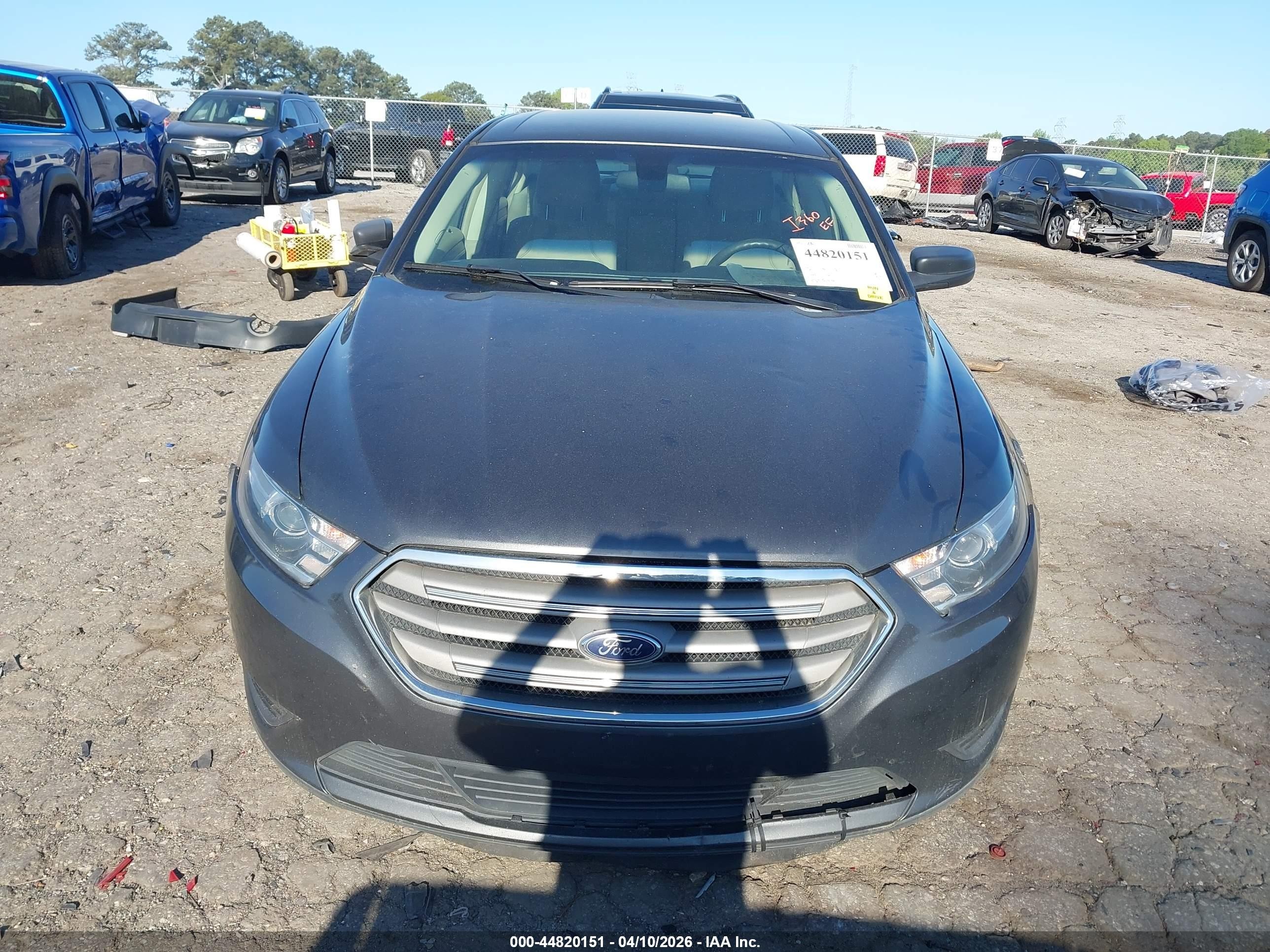 2016 Ford Taurus Se Серый vin: 1FAHP2D80GG134475