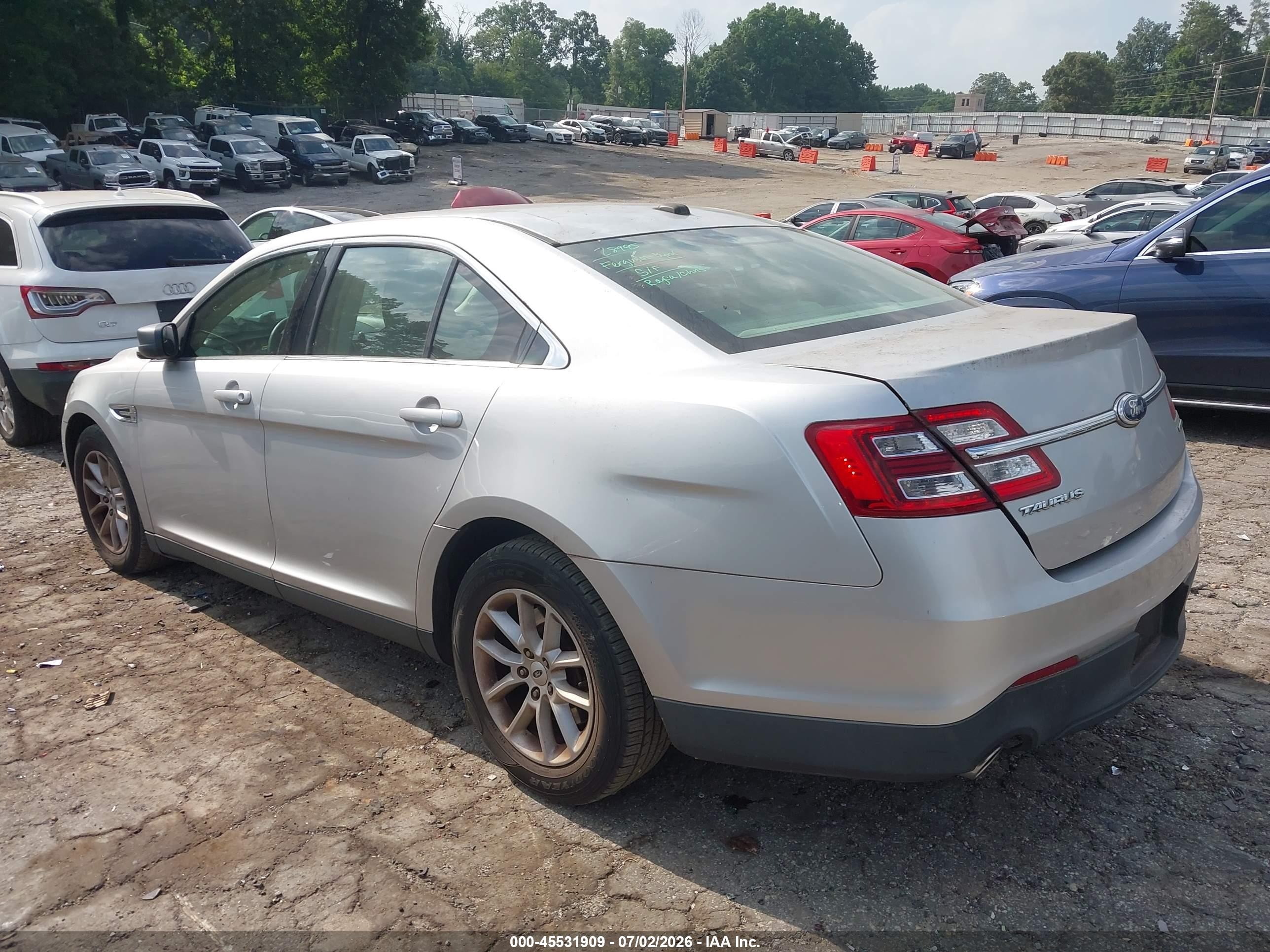 2013 Ford Taurus Se Silver vin: 1FAHP2D81DG106468