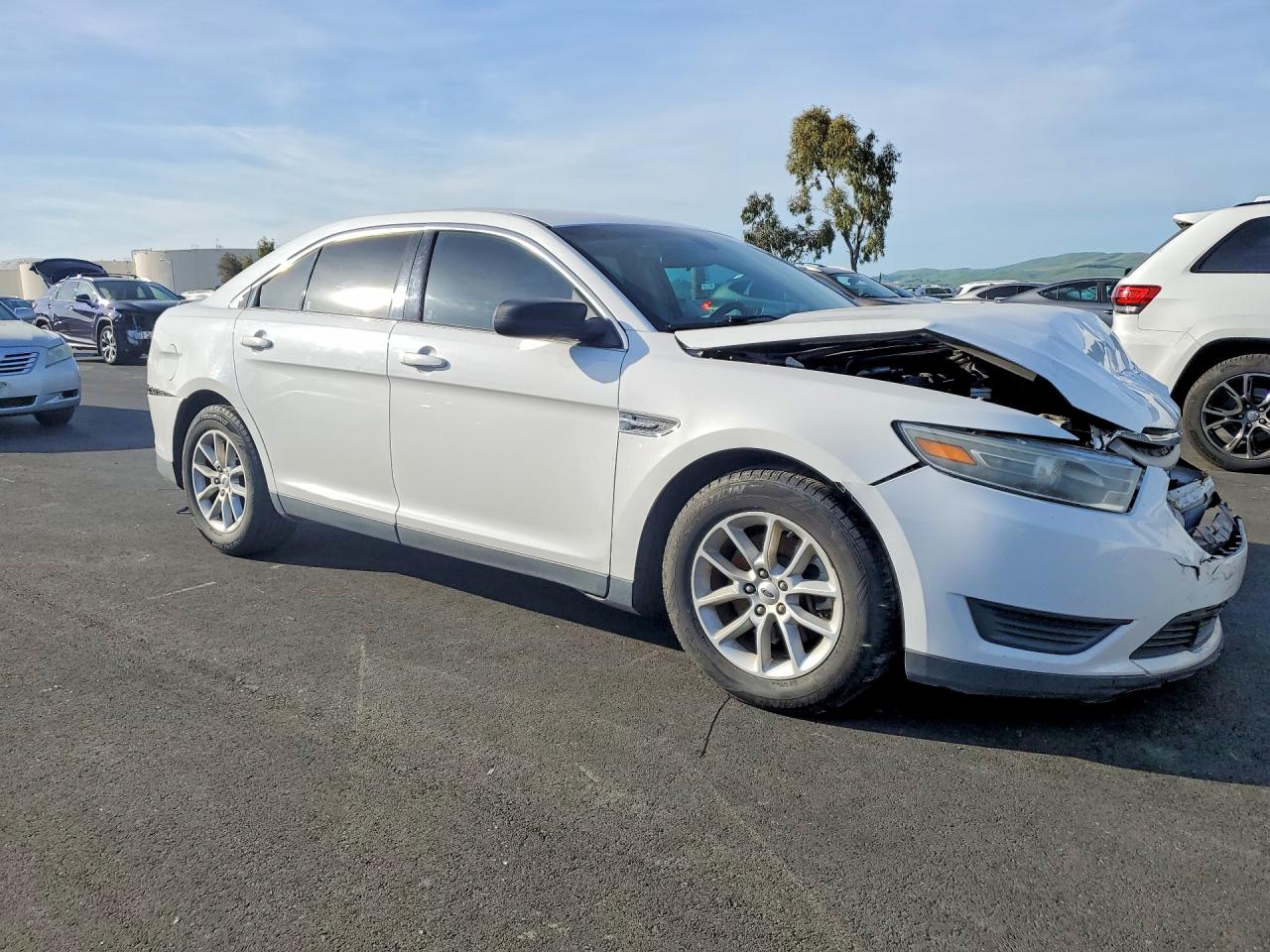 2013 Ford Taurus Se White vin: 1FAHP2D81DG212547
