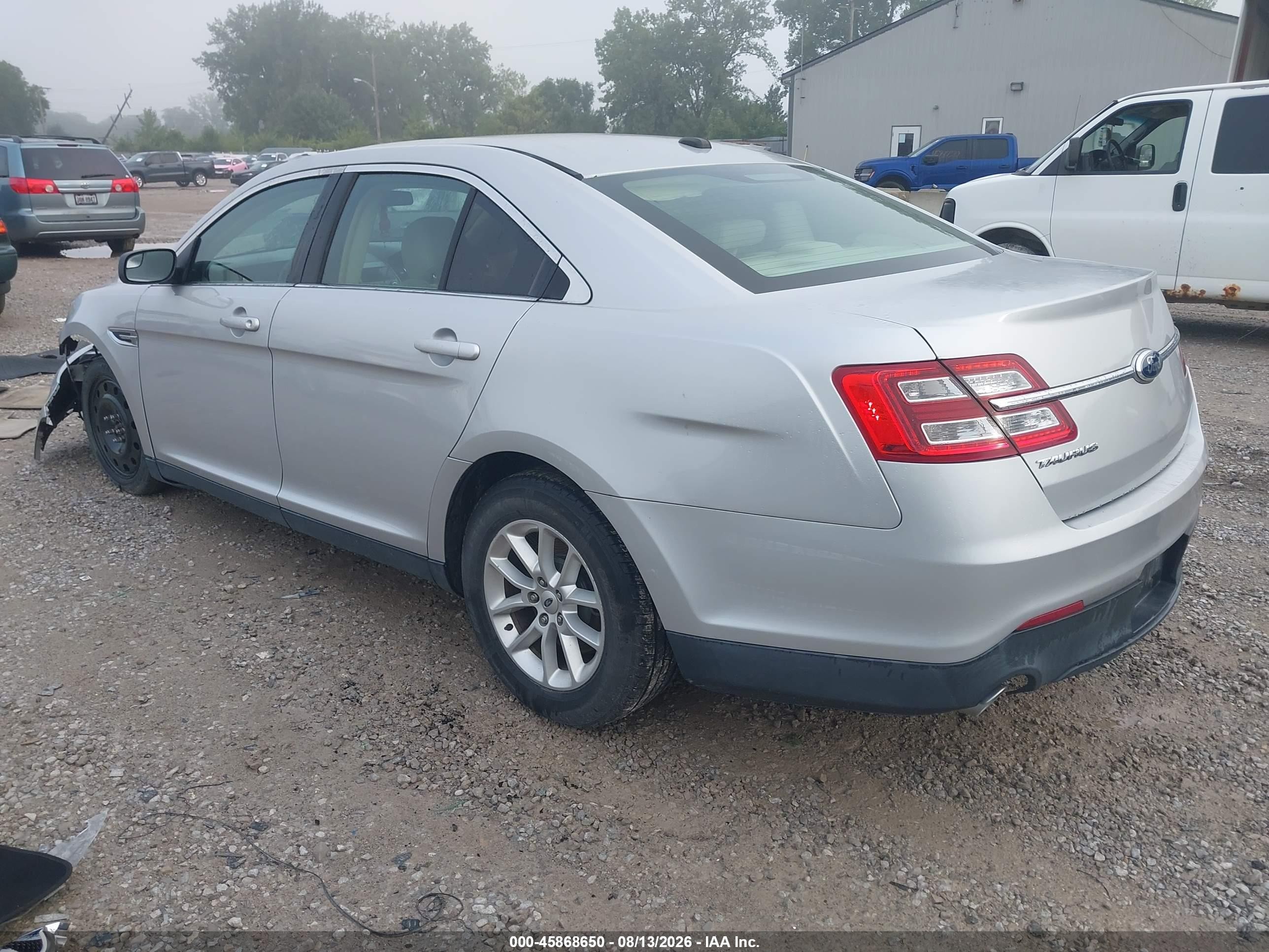 2013 Ford Taurus Se Серебряный vin: 1FAHP2D81DG234242
