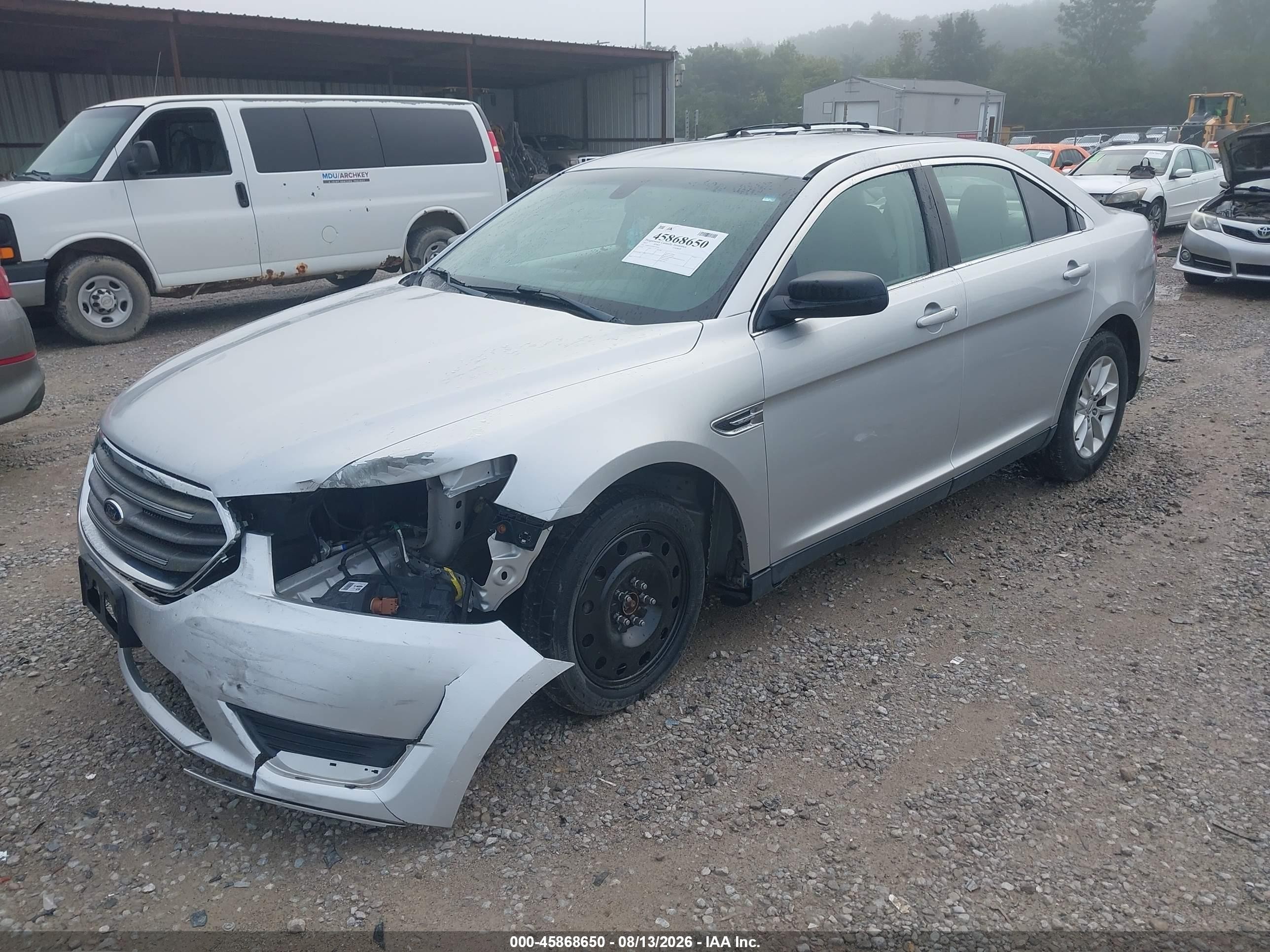 2013 Ford Taurus Se Серебряный vin: 1FAHP2D81DG234242