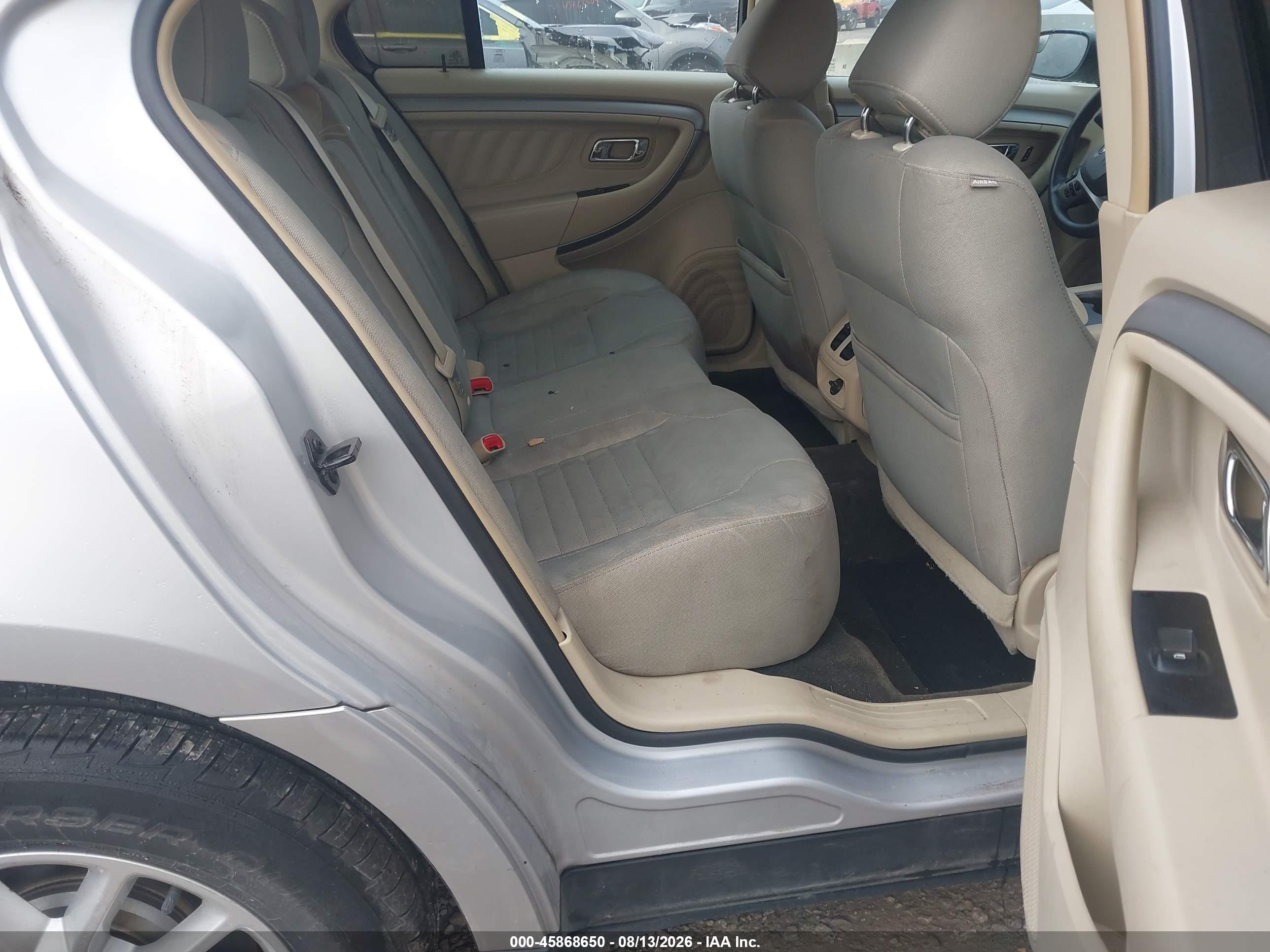 2013 Ford Taurus Se Серебряный vin: 1FAHP2D81DG234242