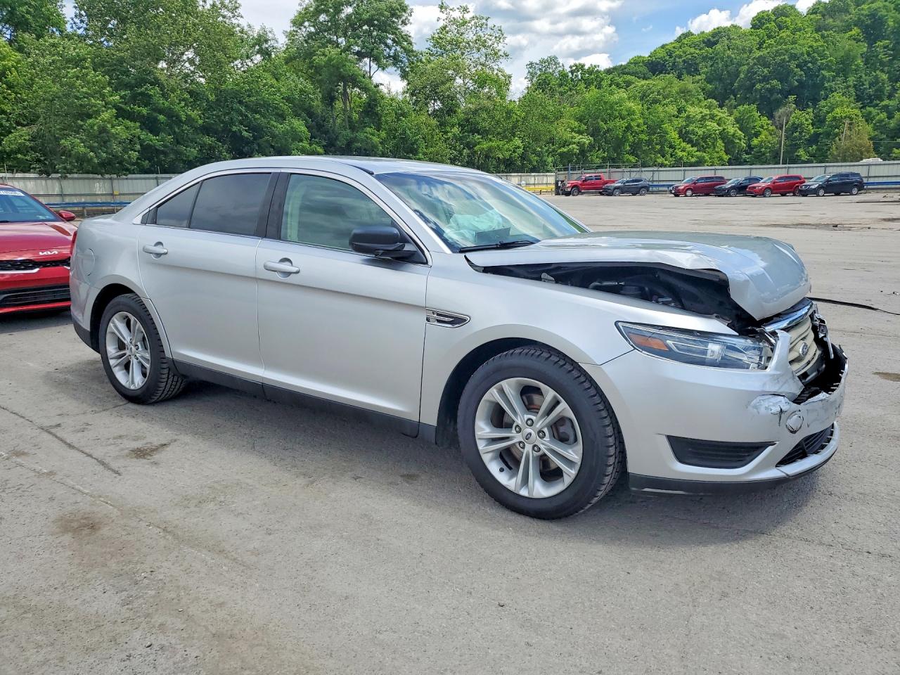 2015 Ford Taurus Se Silver vin: 1FAHP2D81FG165443