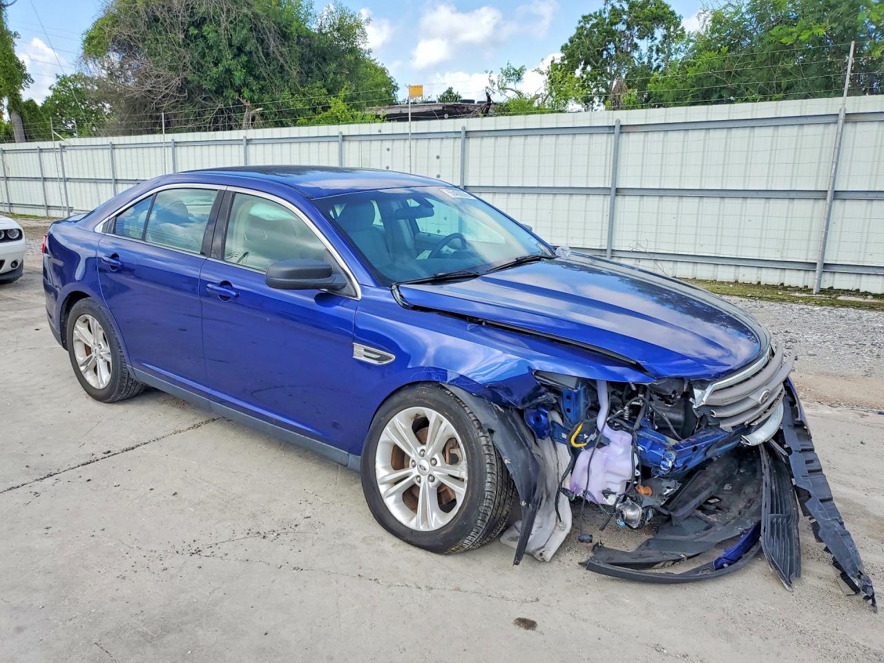 2015 Ford Taurus Se Синий vin: 1FAHP2D81FG207268