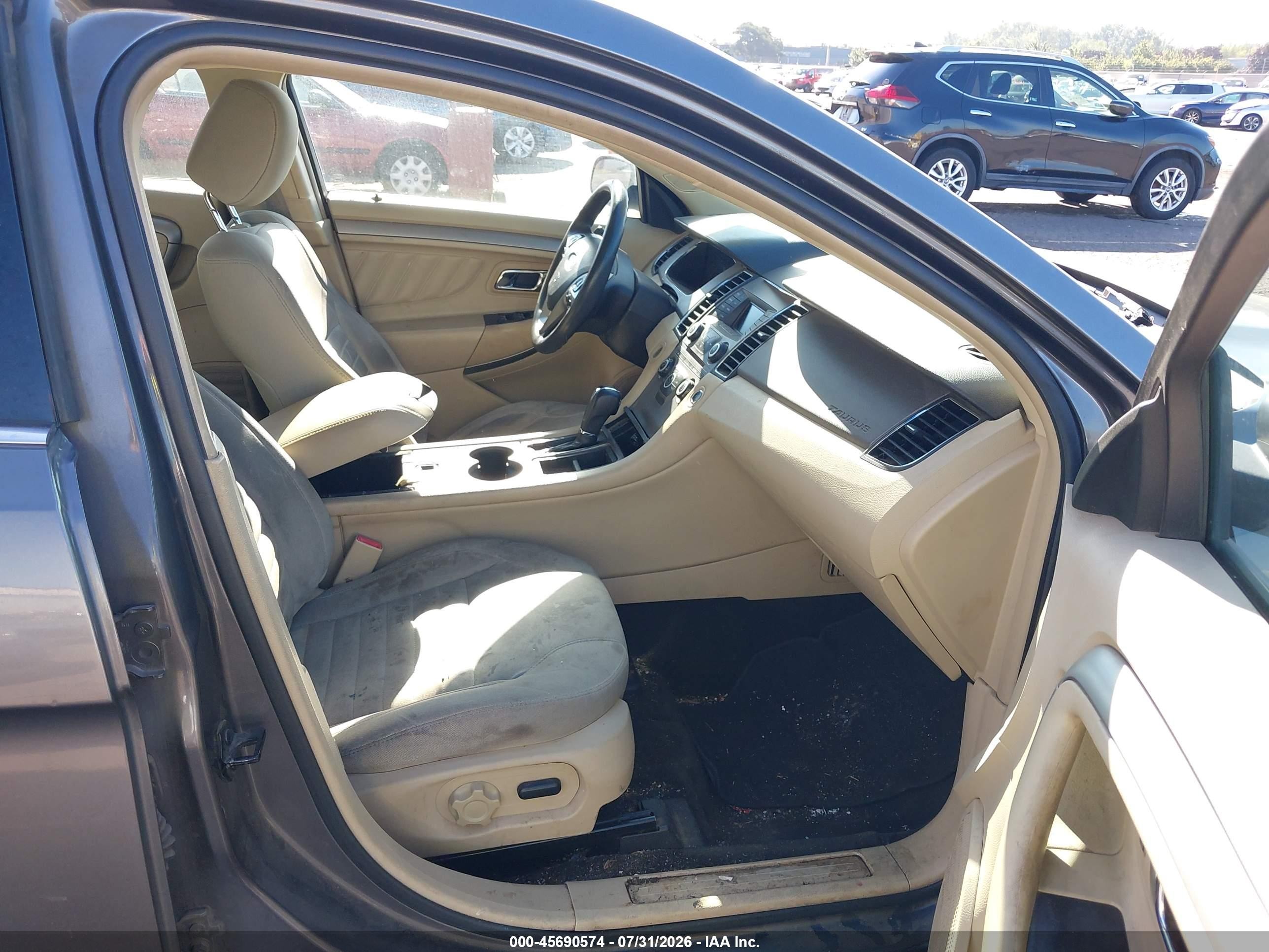 2013 Ford Taurus Se Серебряный vin: 1FAHP2D82DG101814