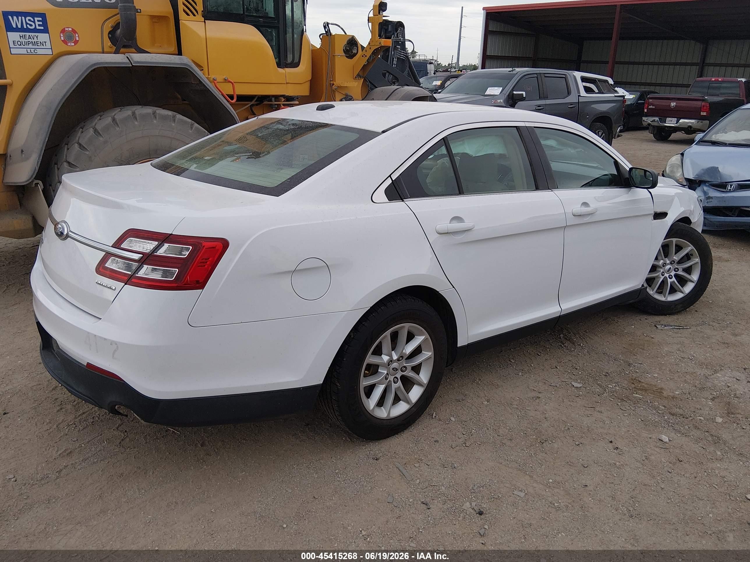 2013 Ford Taurus Se White vin: 1FAHP2D82DG234220