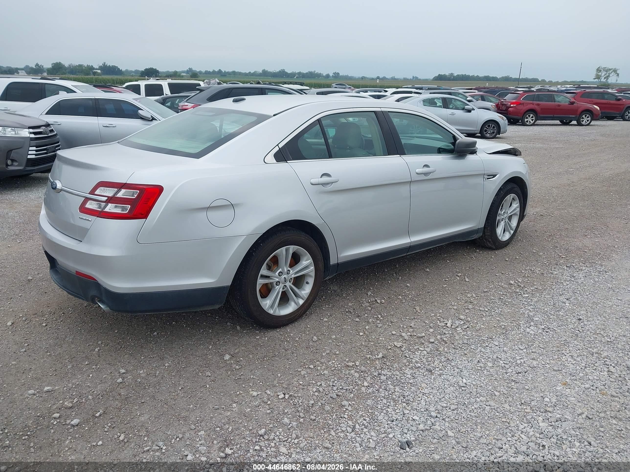 2015 Ford Taurus Se Silver vin: 1FAHP2D82FG159876