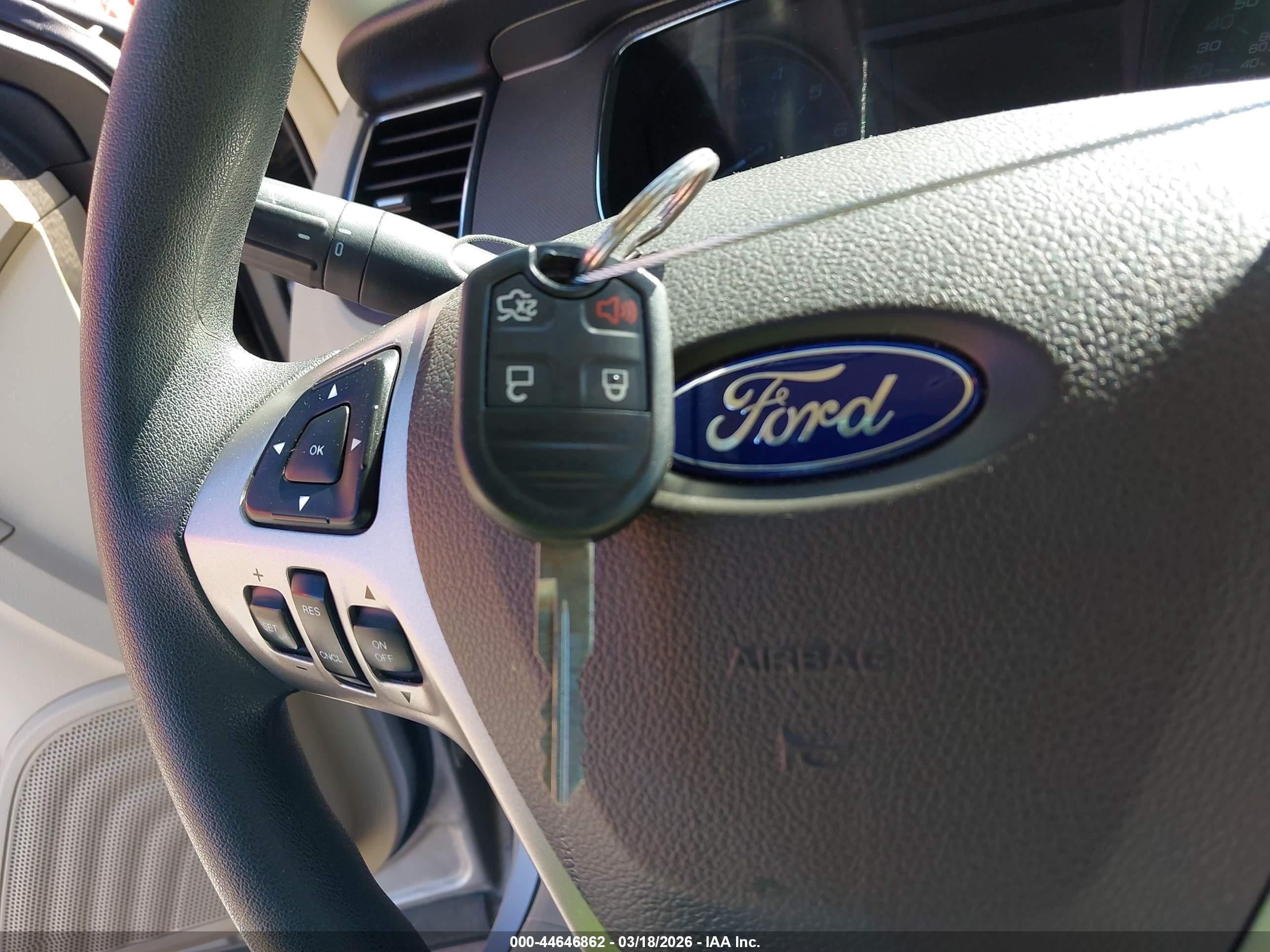2015 Ford Taurus Se Silver vin: 1FAHP2D82FG159876
