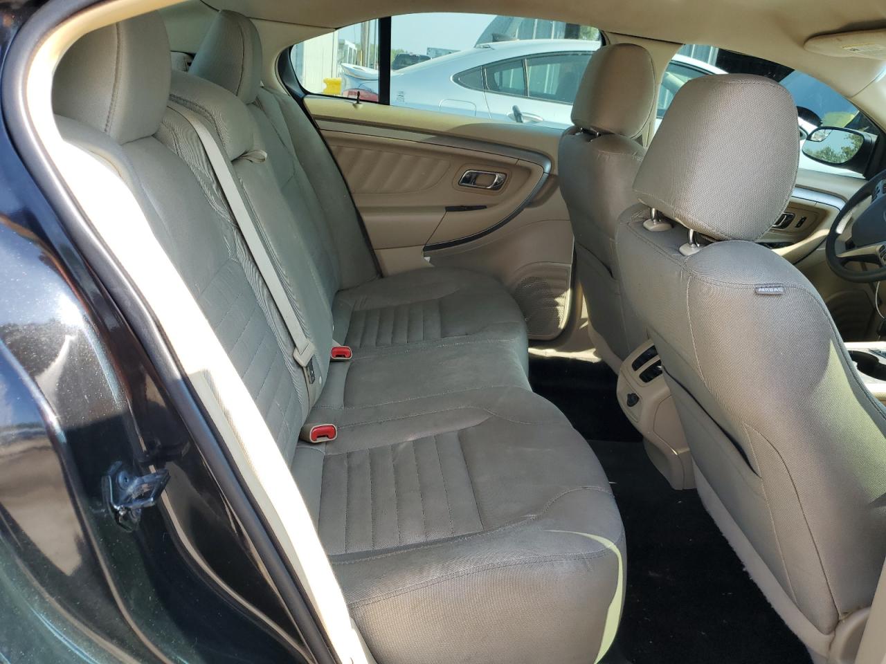 2013 Ford Taurus Se Черный vin: 1FAHP2D83DG139343