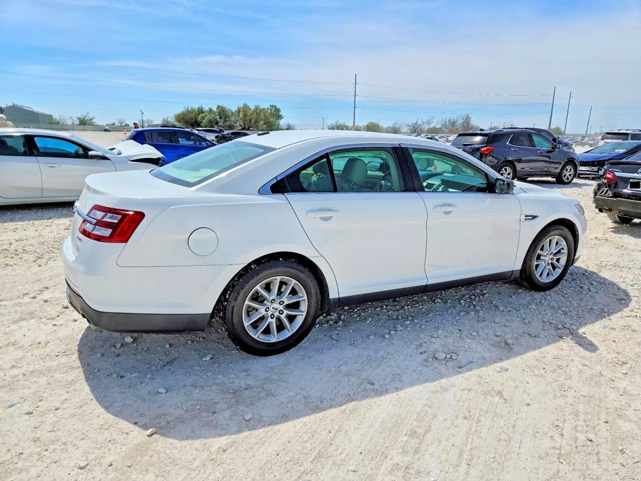 2013 Ford Taurus Se White vin: 1FAHP2D83DG142789