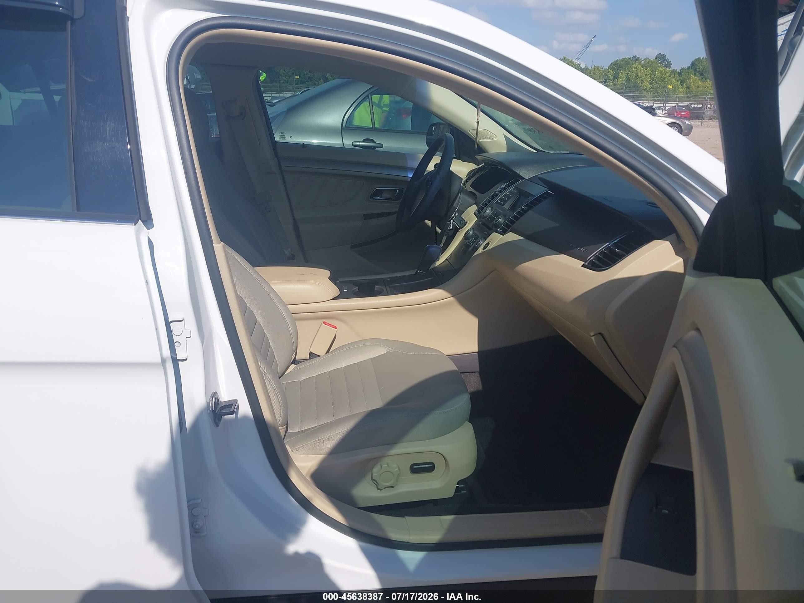 2013 Ford Taurus Se White vin: 1FAHP2D83DG152612