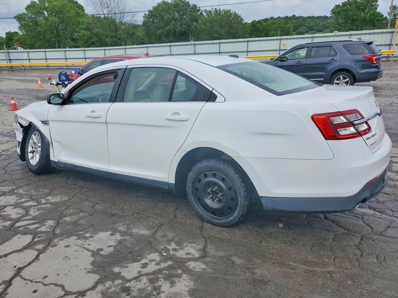 2013 Ford Taurus Se White vin: 1FAHP2D83DG185089