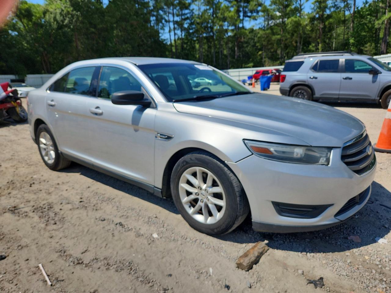 2015 Ford Taurus Se Silver vin: 1FAHP2D83FG112789