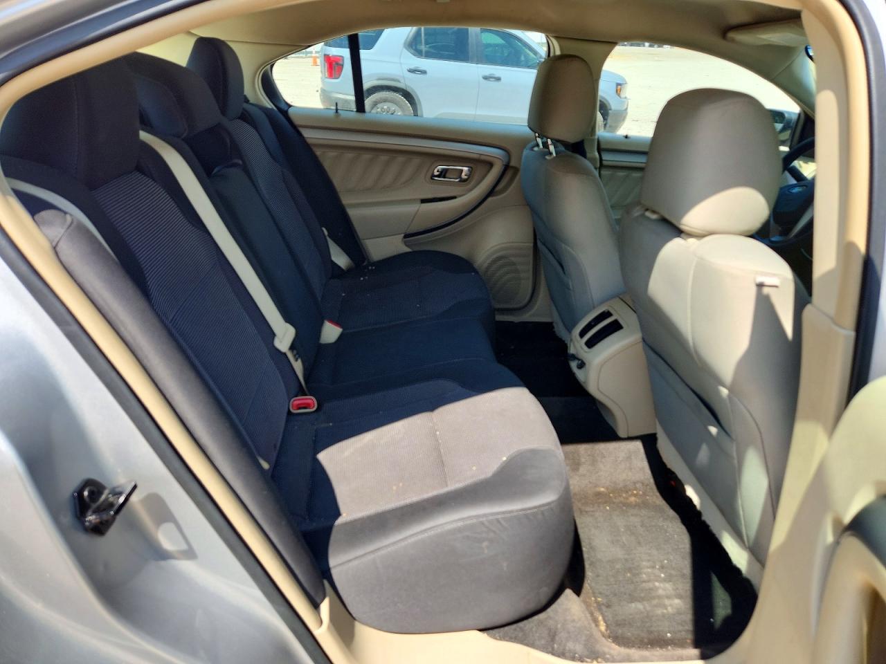 2015 Ford Taurus Se Silver vin: 1FAHP2D83FG112789