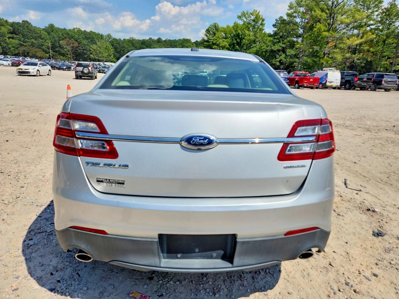 2015 Ford Taurus Se Silver vin: 1FAHP2D83FG112789