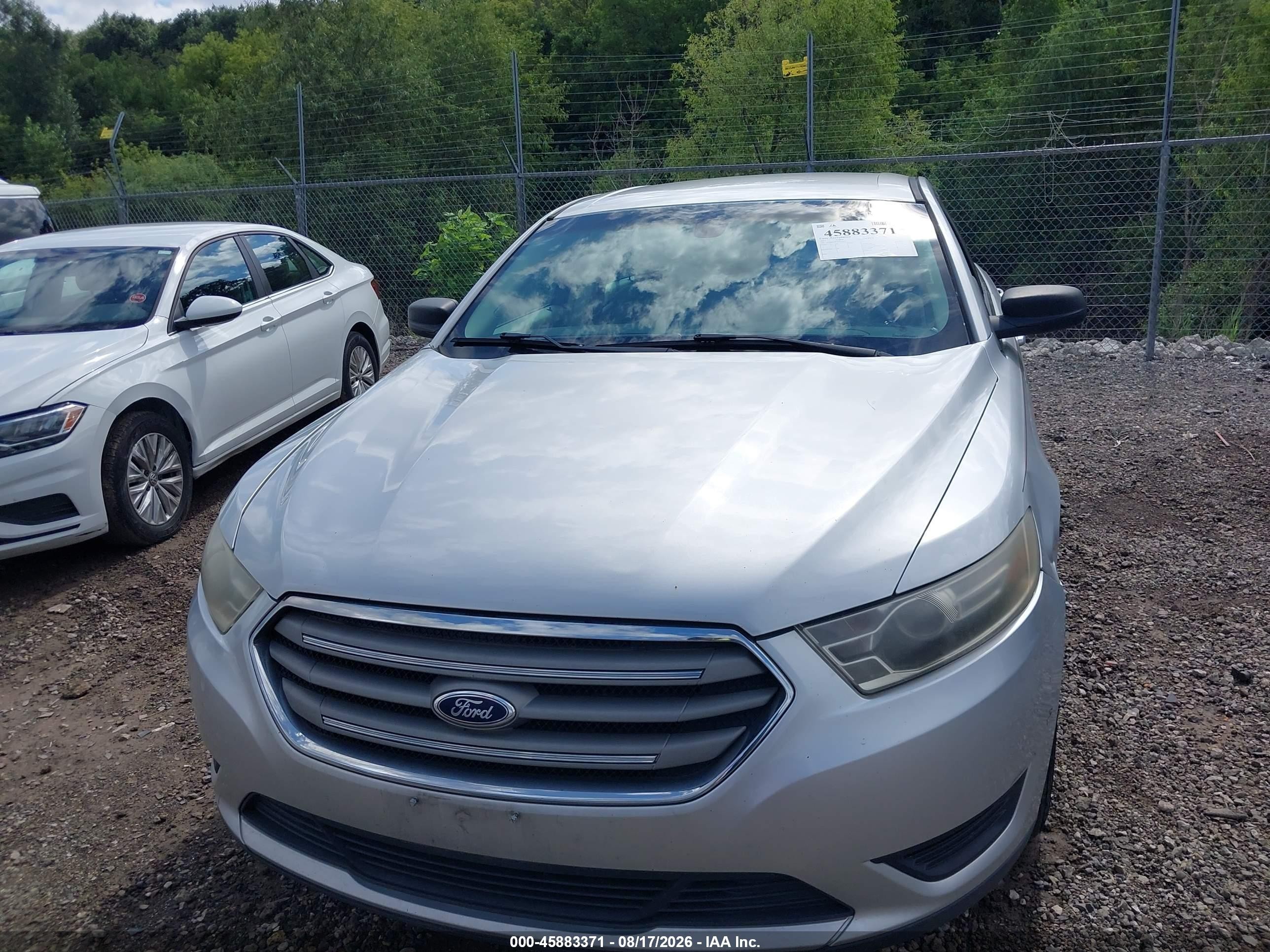2015 Ford Taurus Se Silver vin: 1FAHP2D83FG121377