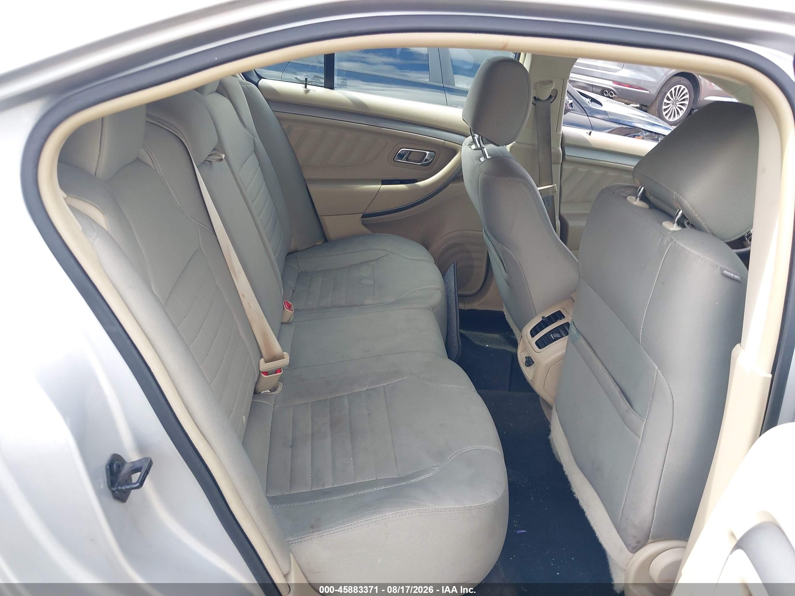 2015 Ford Taurus Se Silver vin: 1FAHP2D83FG121377