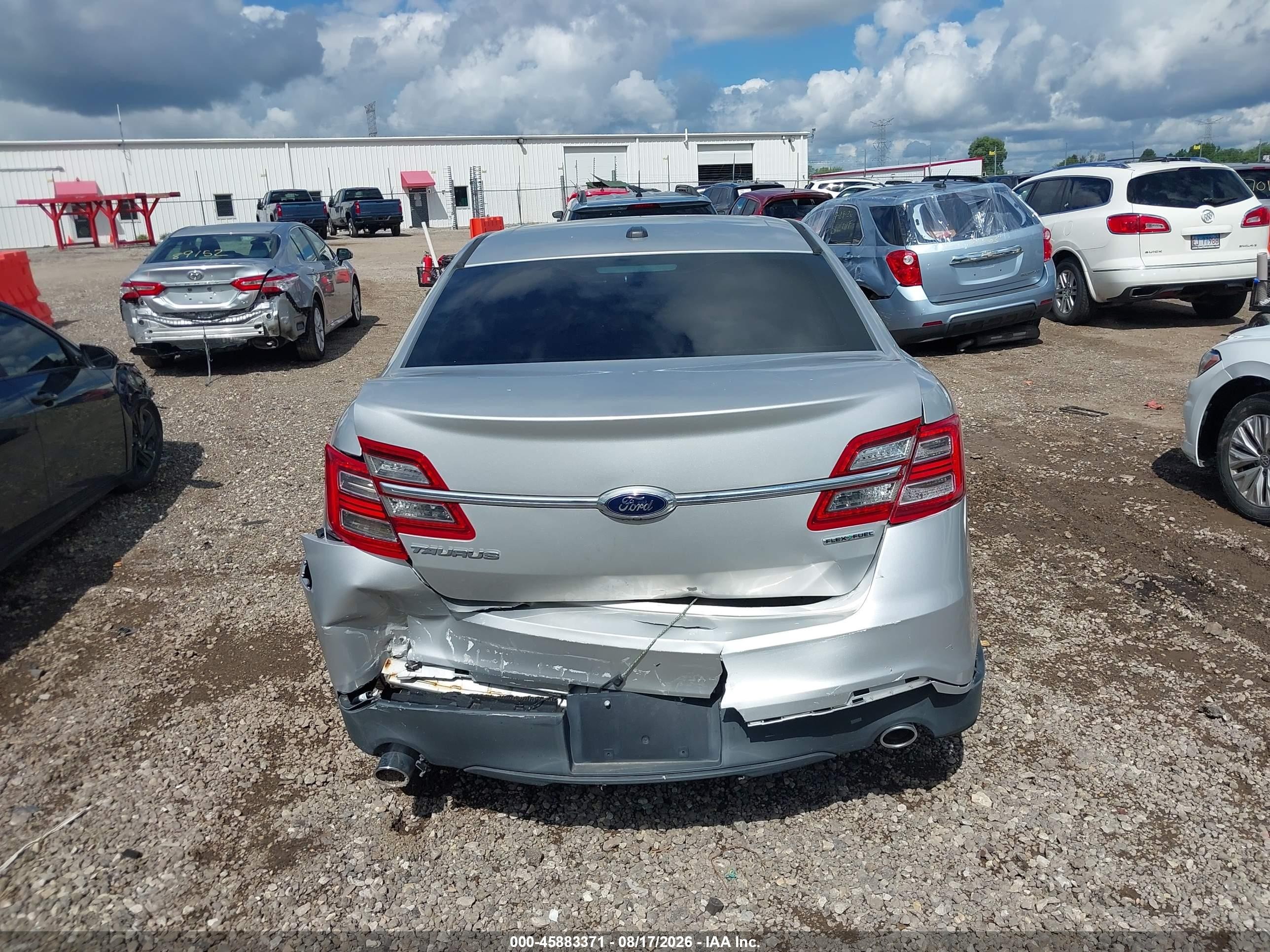 2015 Ford Taurus Se Silver vin: 1FAHP2D83FG121377