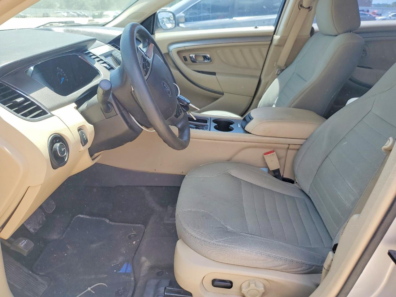 2015 Ford Taurus Se Серебряный vin: 1FAHP2D83FG126126