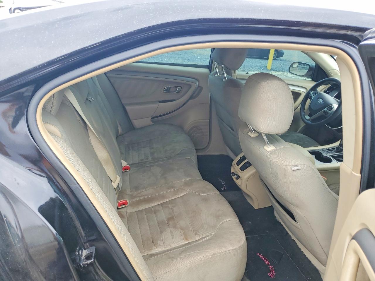 2015 Ford Taurus Se Черный vin: 1FAHP2D83FG141340