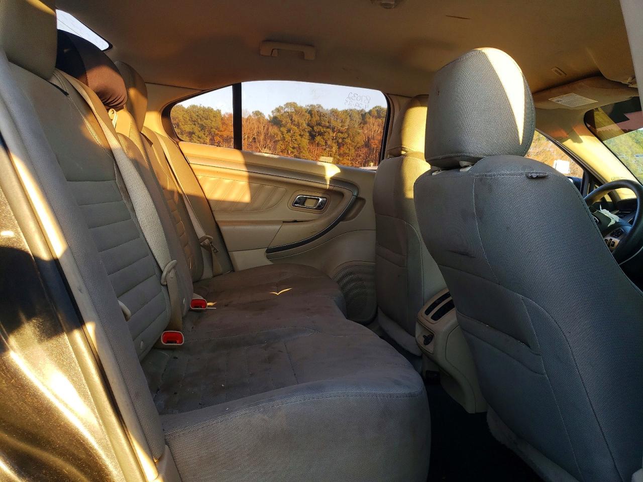 2018 Ford Taurus Se Черный vin: 1FAHP2D83JG142075