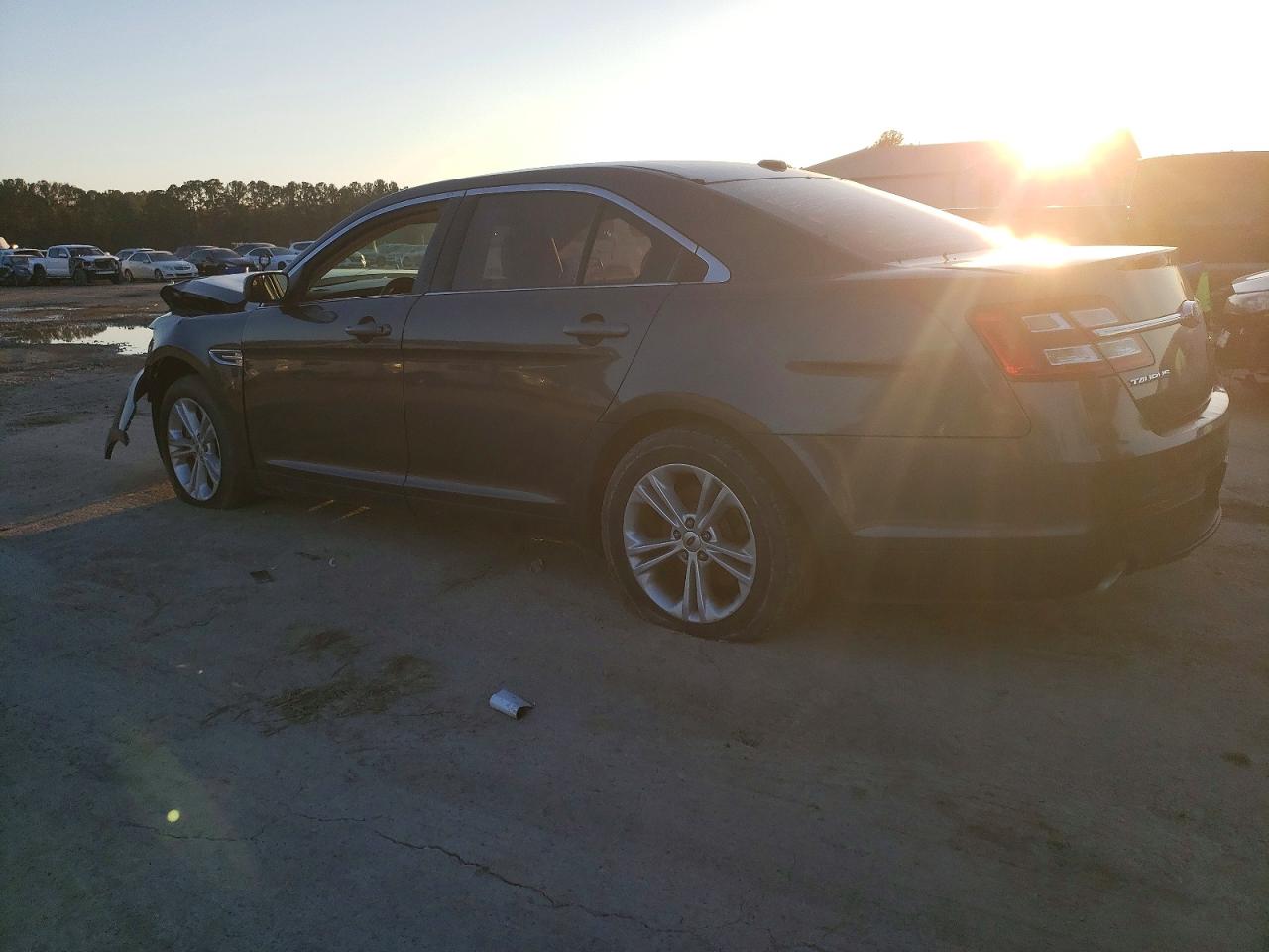 2018 Ford Taurus Se Черный vin: 1FAHP2D83JG142075