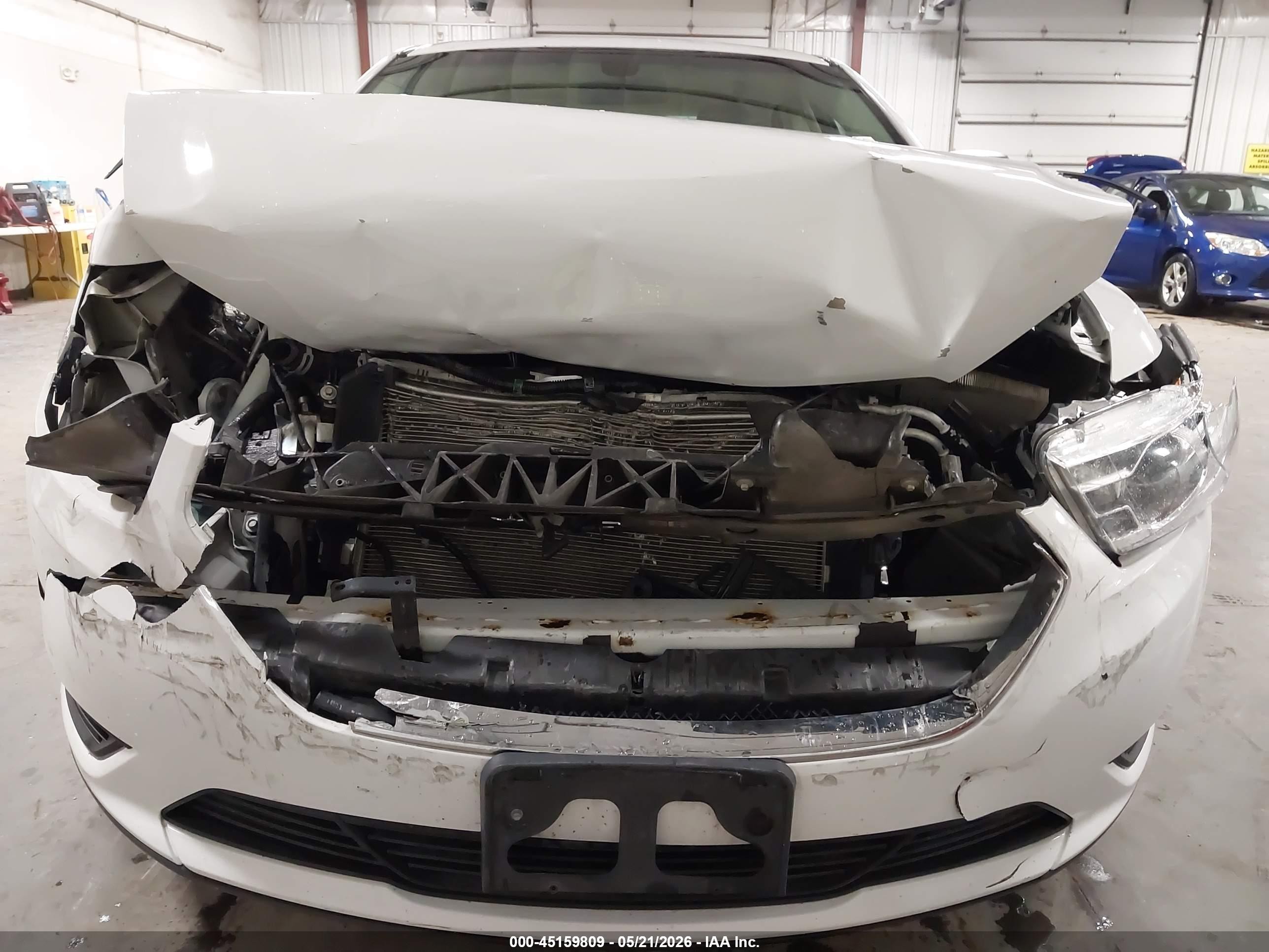 2017 Ford Taurus Se Белый vin: 1FAHP2D84HG128714