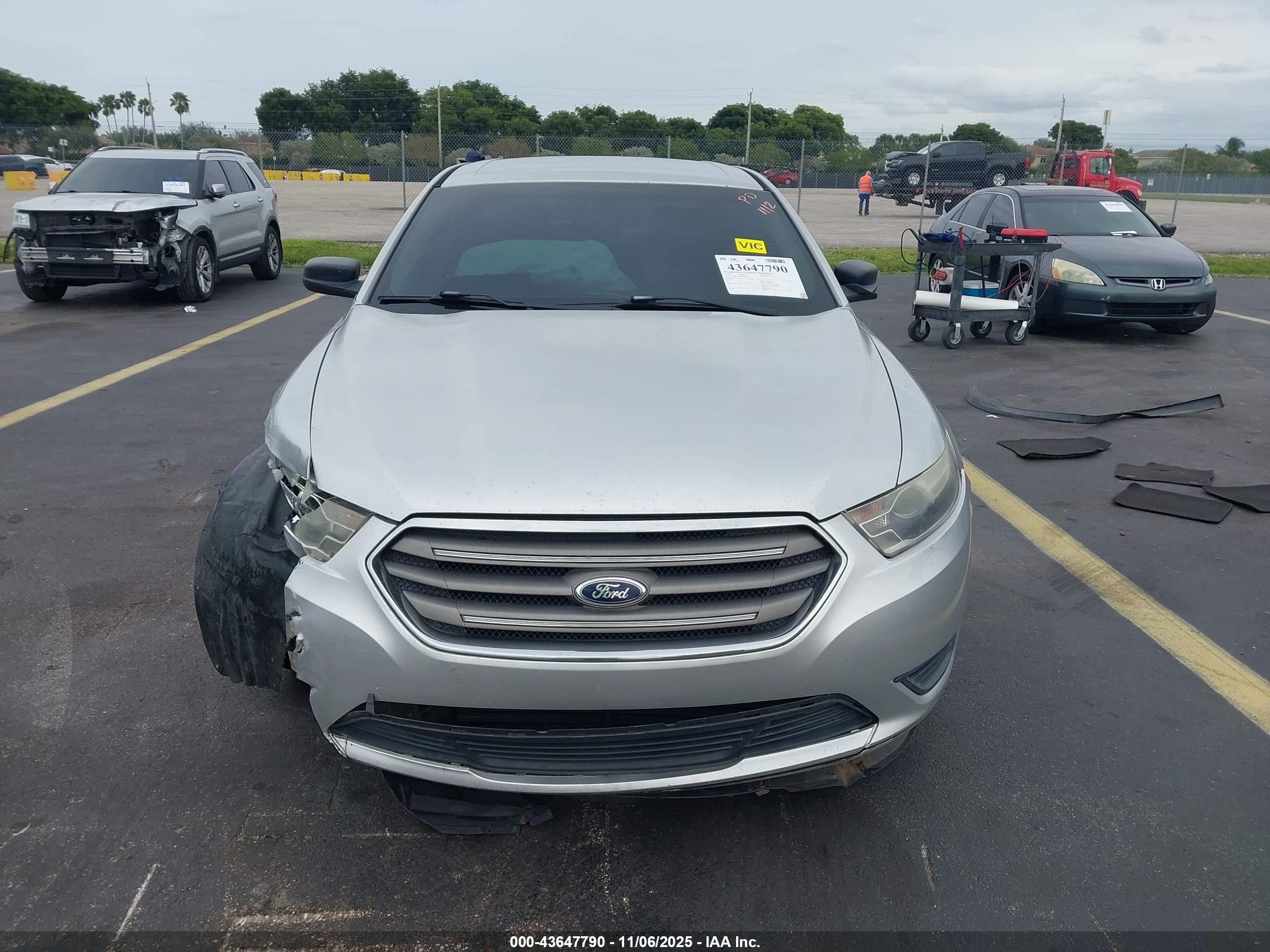 2013 Ford Taurus Se Gray vin: 1FAHP2D85DG119224