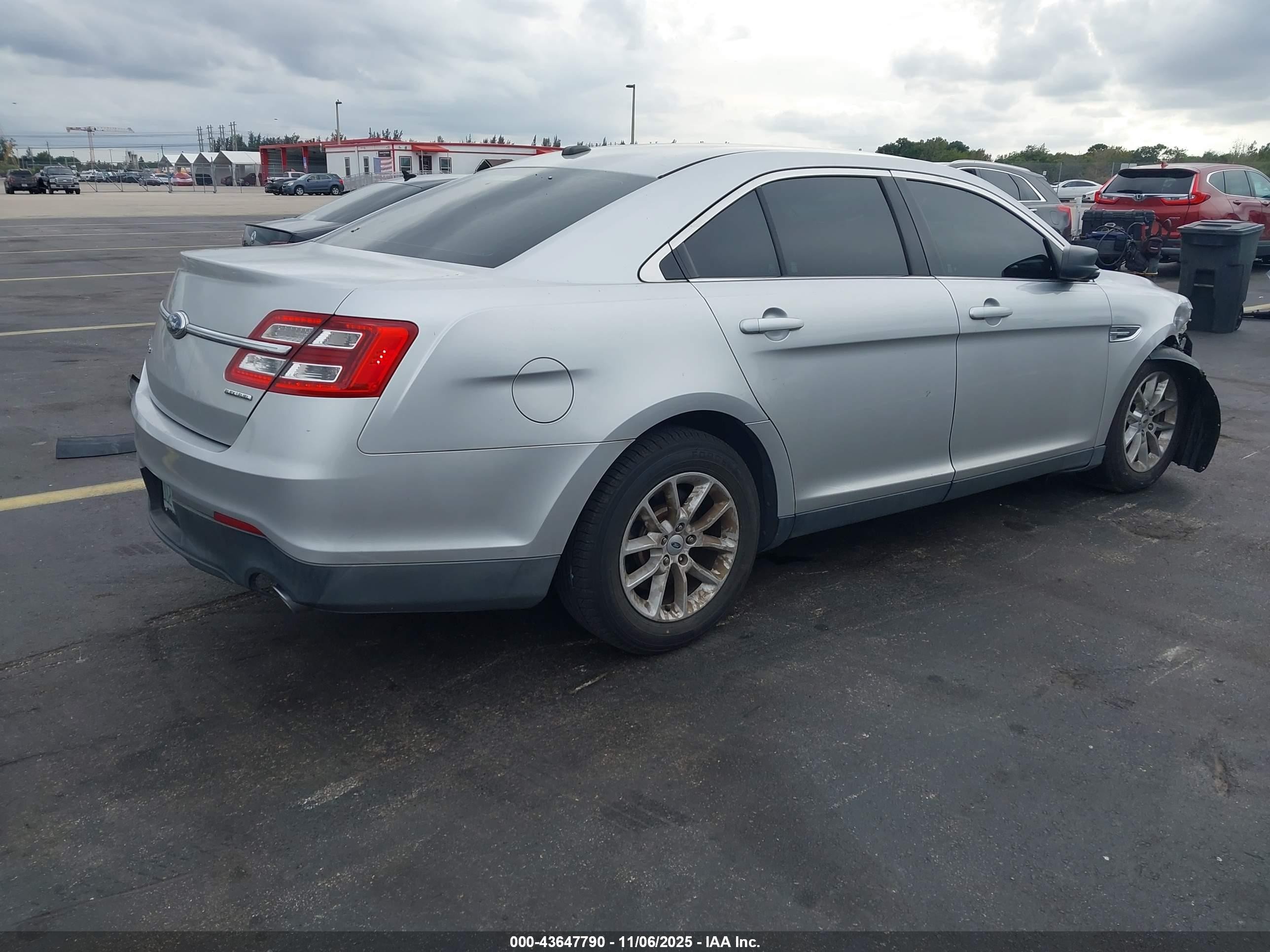 2013 Ford Taurus Se Gray vin: 1FAHP2D85DG119224