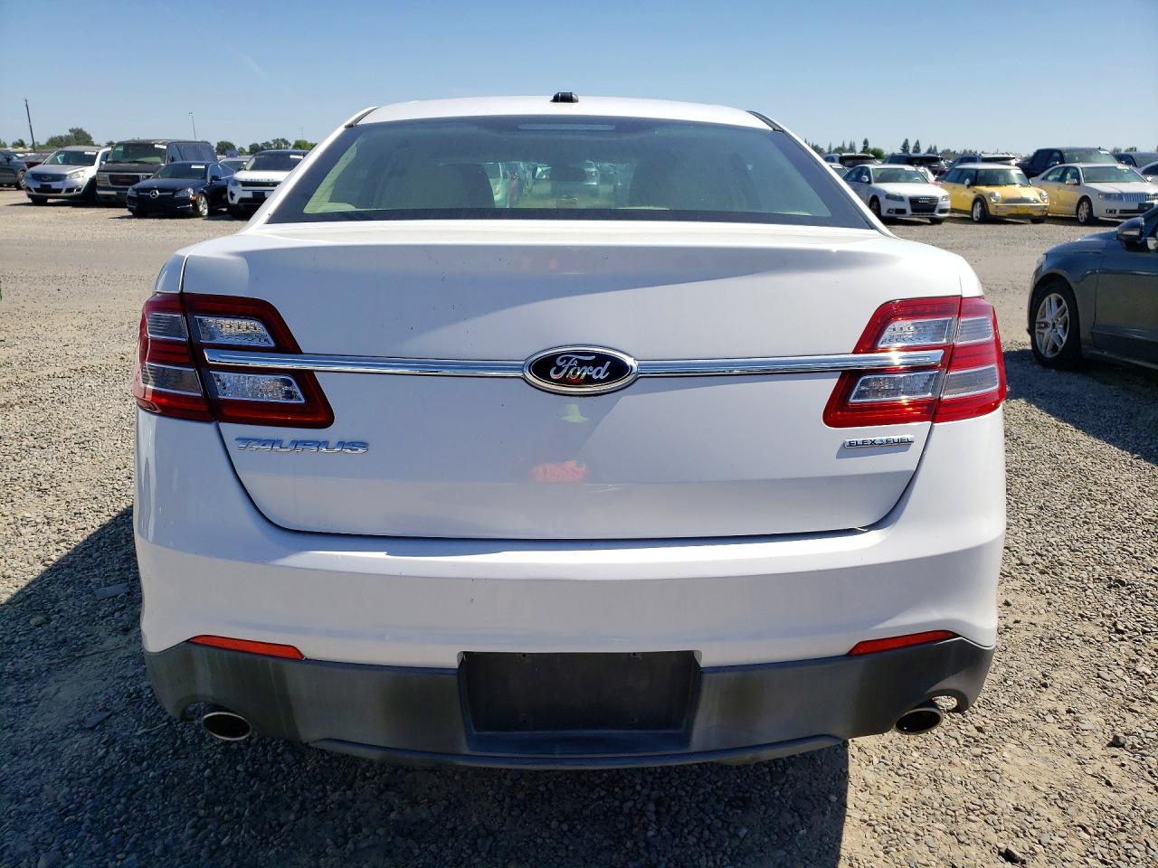 2013 Ford Taurus Se White vin: 1FAHP2D85DG159190